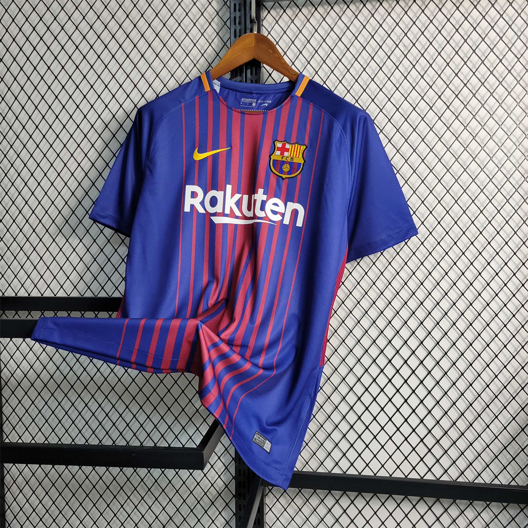 B.A.R.S.A Retro 17-18 Home Stadium Jersey - SOCCERDEALSHOP