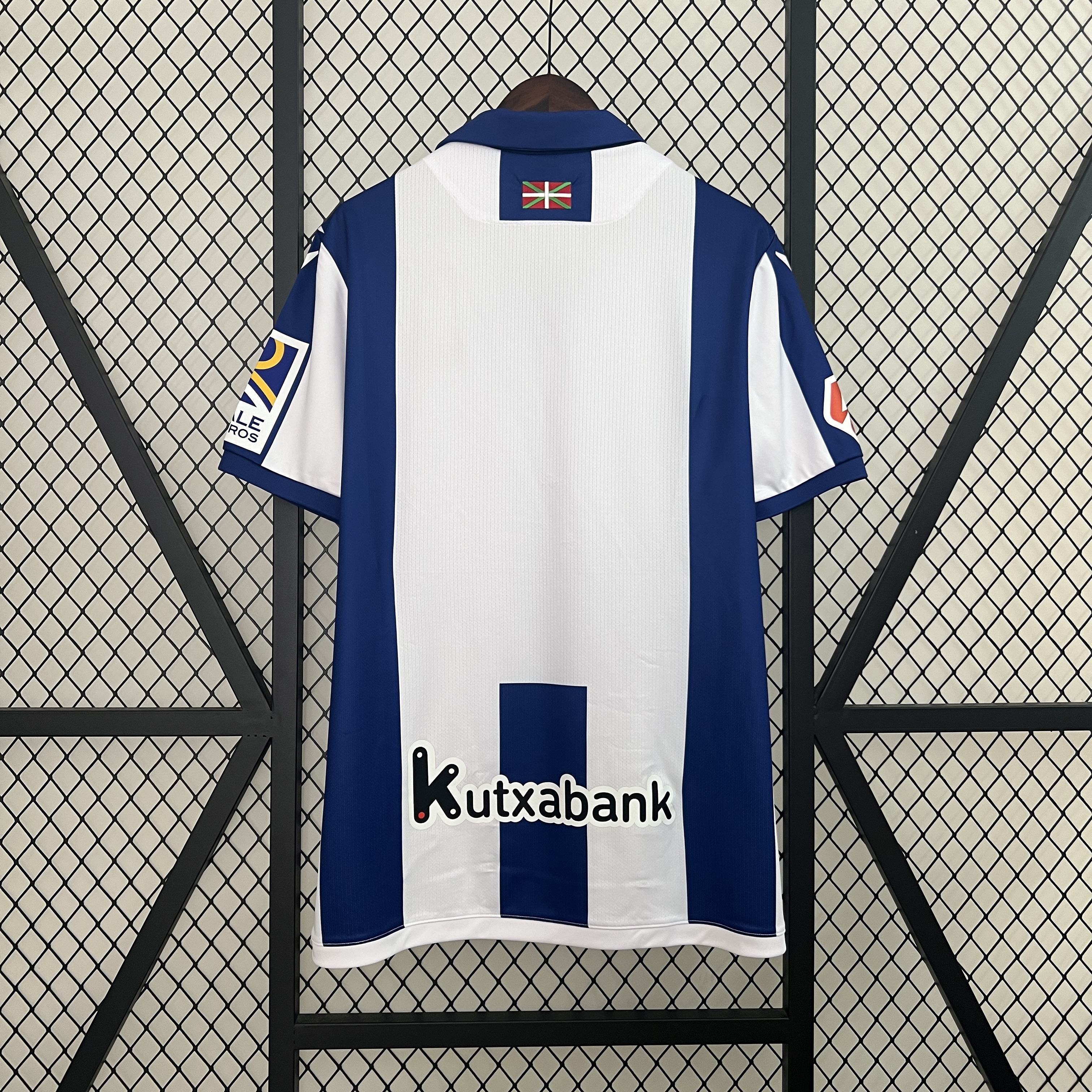 Real Sociedad 24-25 Home Stadium Jersey - Fans Version - SOCCERDEALSHOP