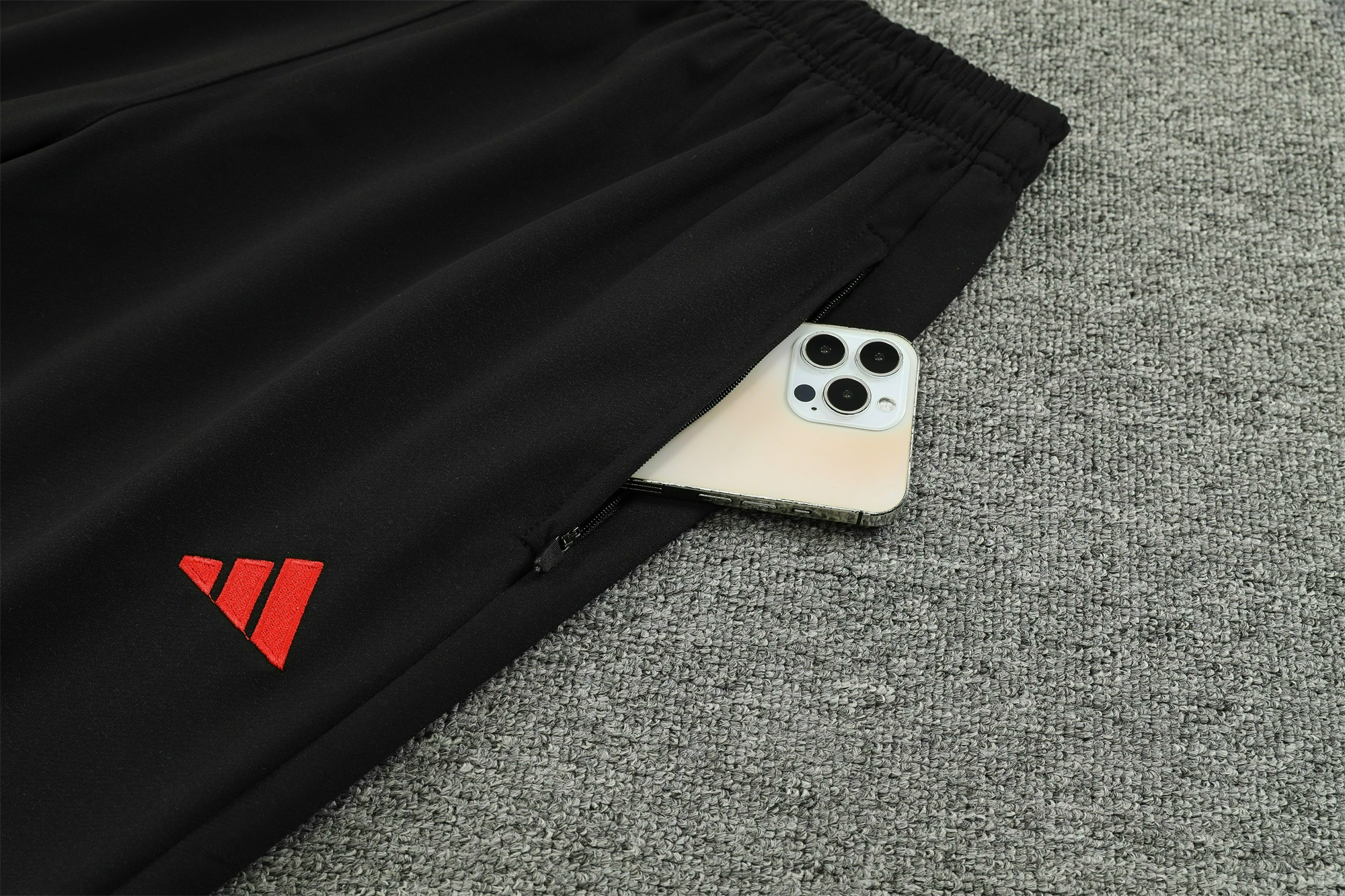 Manchester United 23-24 Men's Training Hoodie + Pants - SOCCERDEALSHOP