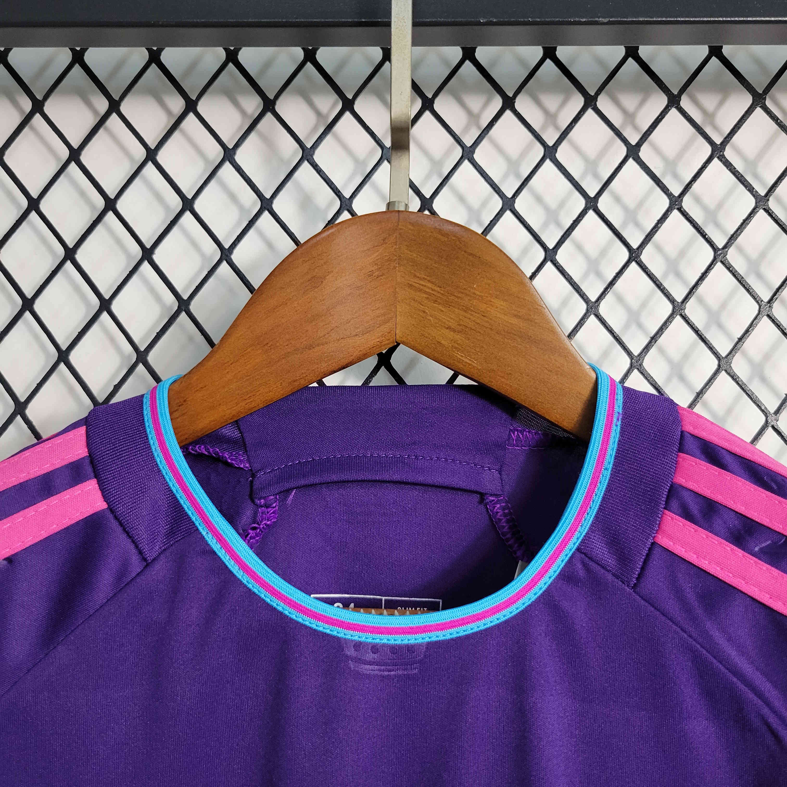 Charlotte 23-24 Home Kids Kit - SOCCERDEALSHOP