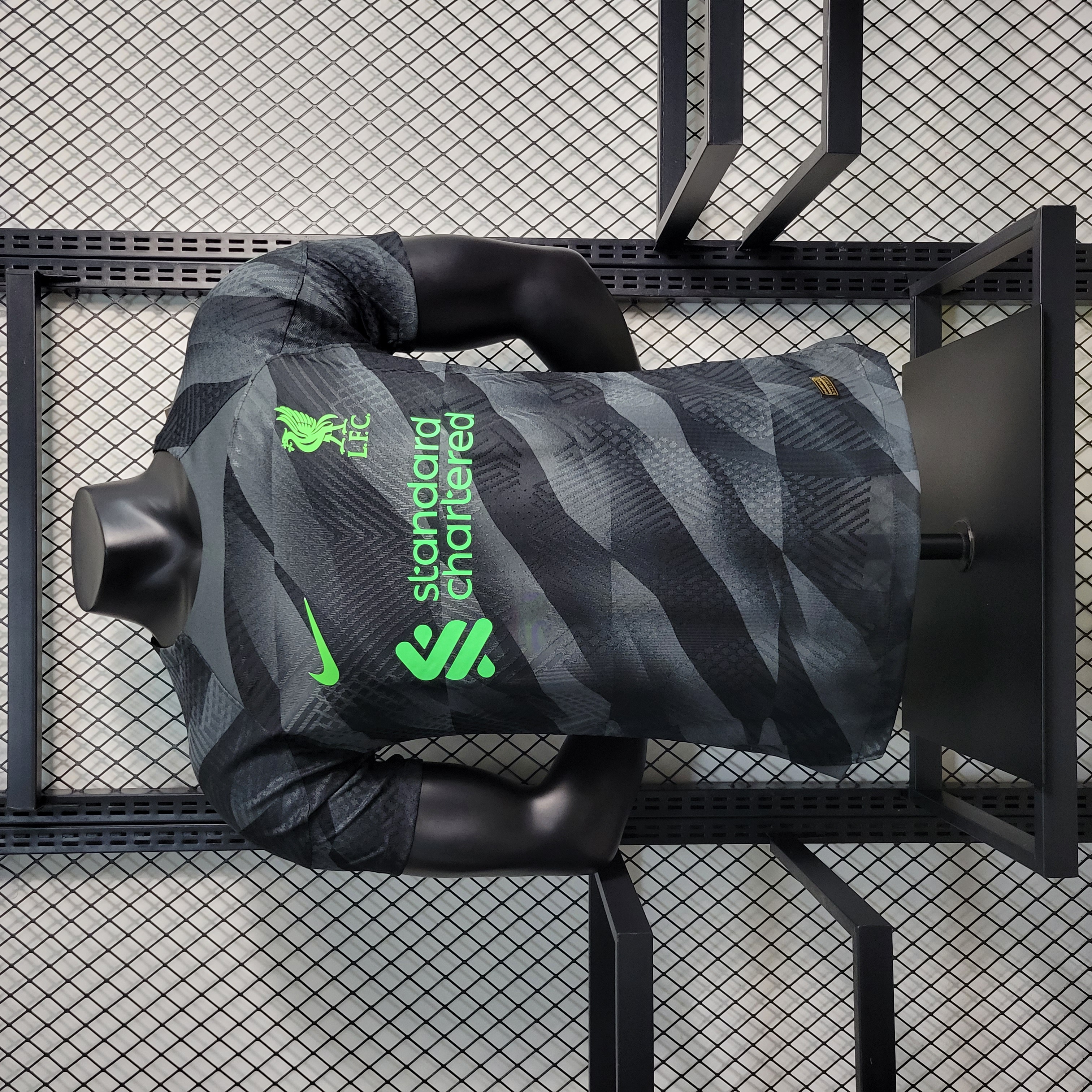 Liverpool 23-24 Black Goalkeeper Jersey - Player Version - SOCCERDEALSHOP