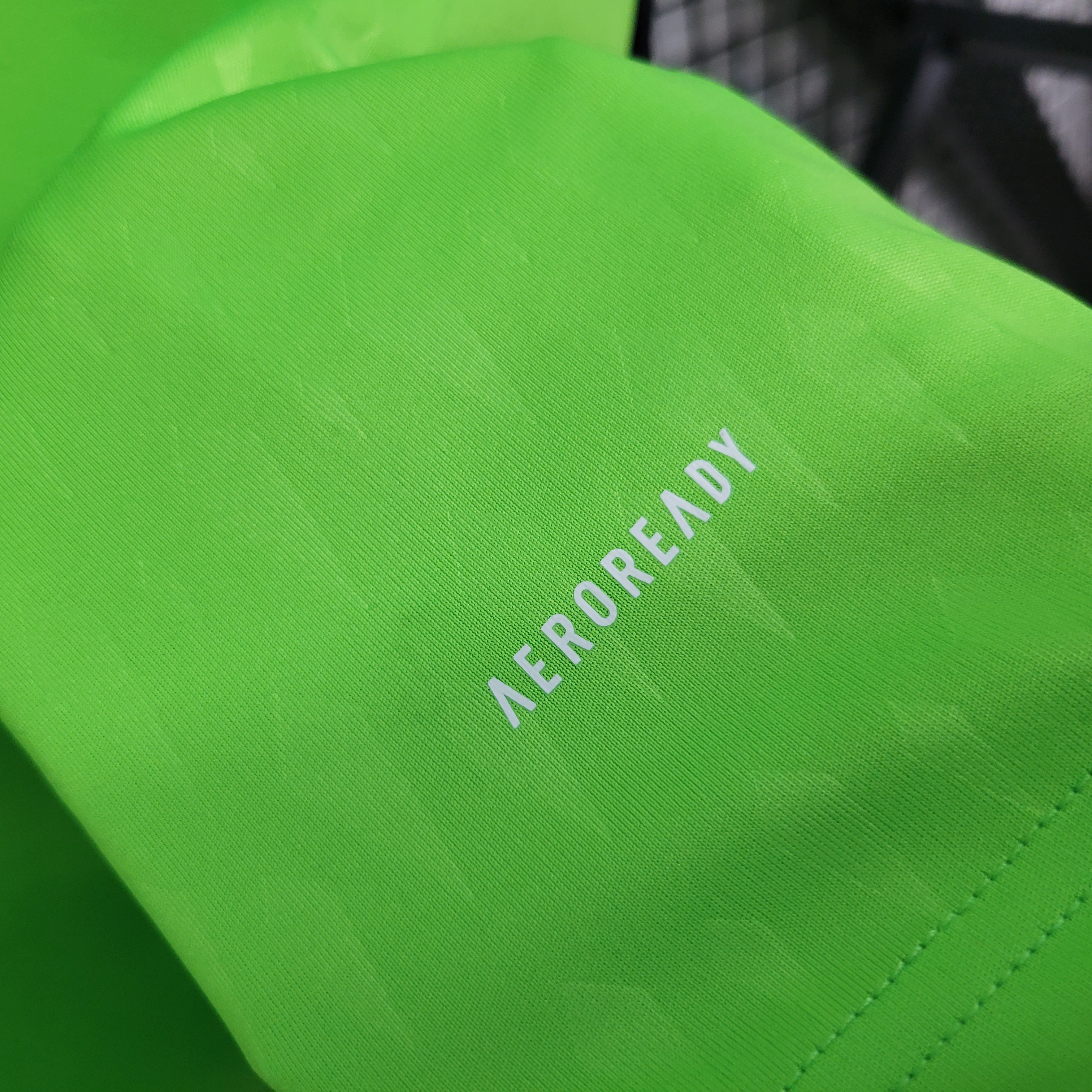 Manchester United 23-24 Green Goalkeeper Jersey - Fans Version - SOCCERDEALSHOP