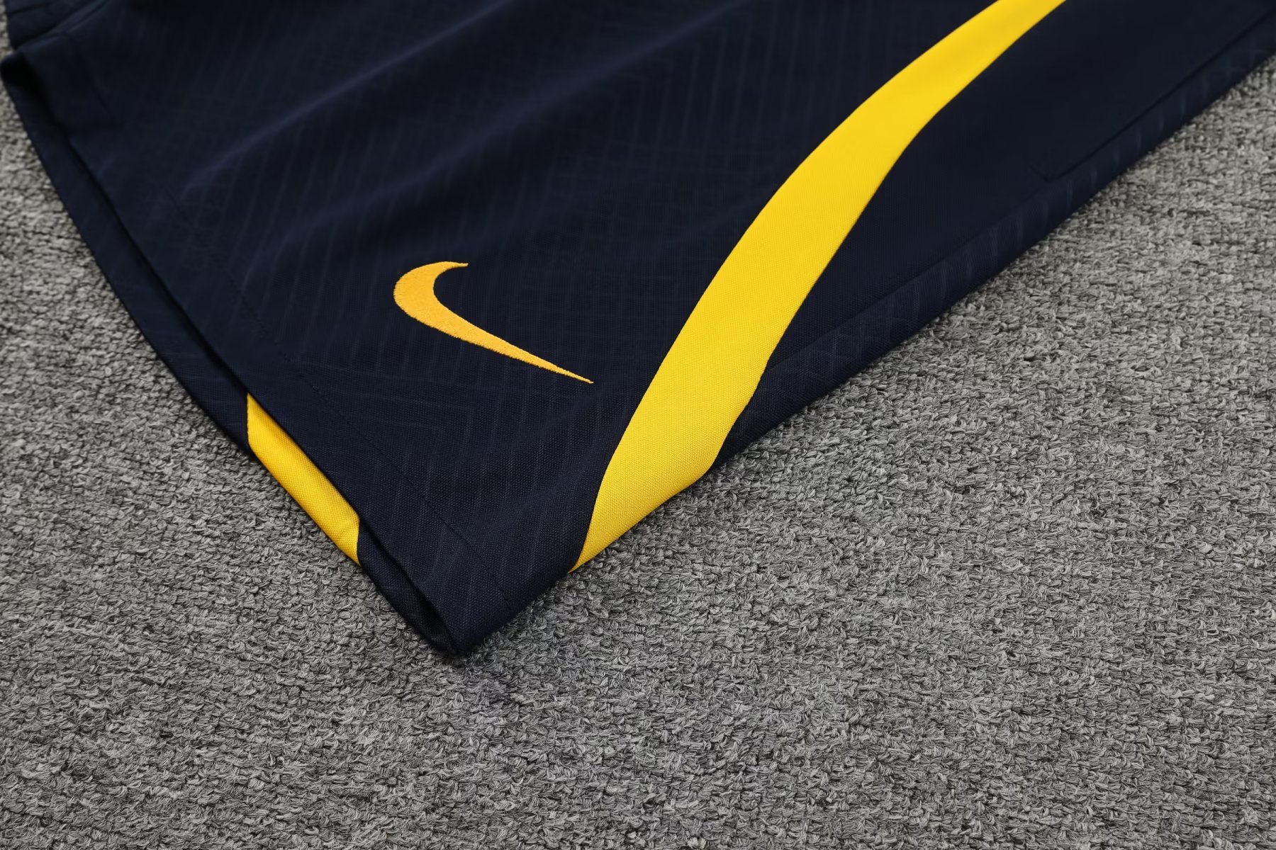 23-24 B.A.R.S.A Player Training Vest Set ( Vest + Shorts) - SOCCERDEALSHOP