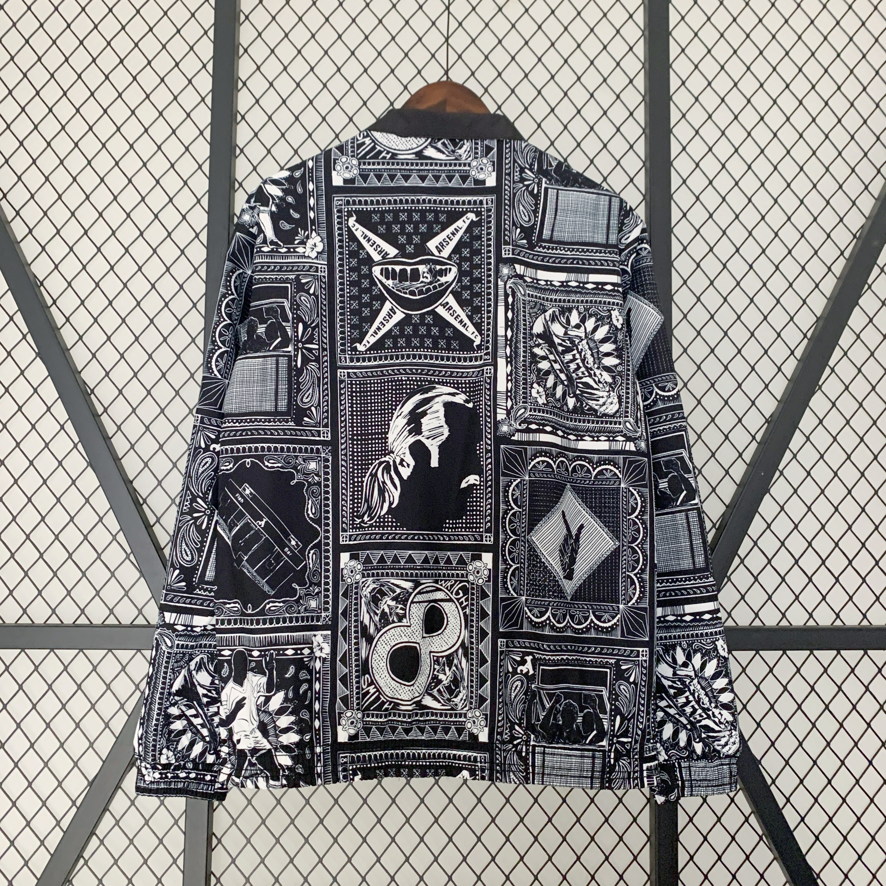 Arsenal x I-a-n.W-r-i-g-h-t Limited Edition 23-24 Player Reversible Windbreaker - SOCCERDEALSHOP