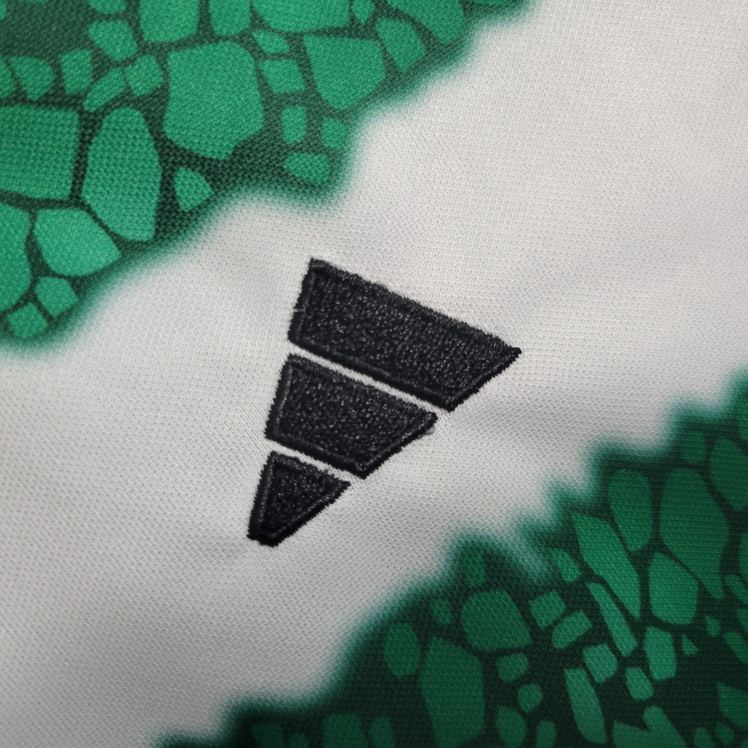 Celtic 23-24 Home Kids Kit - SOCCERDEALSHOP