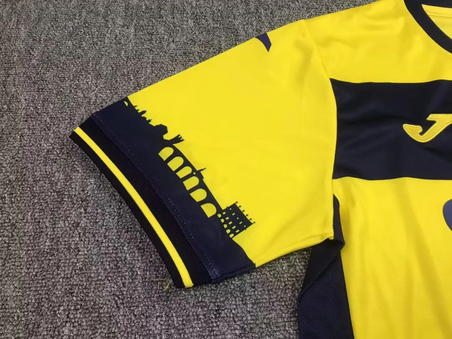 Hellas Verona 23-24 Away Stadium Jersey - Fans Version - SOCCERDEALSHOP