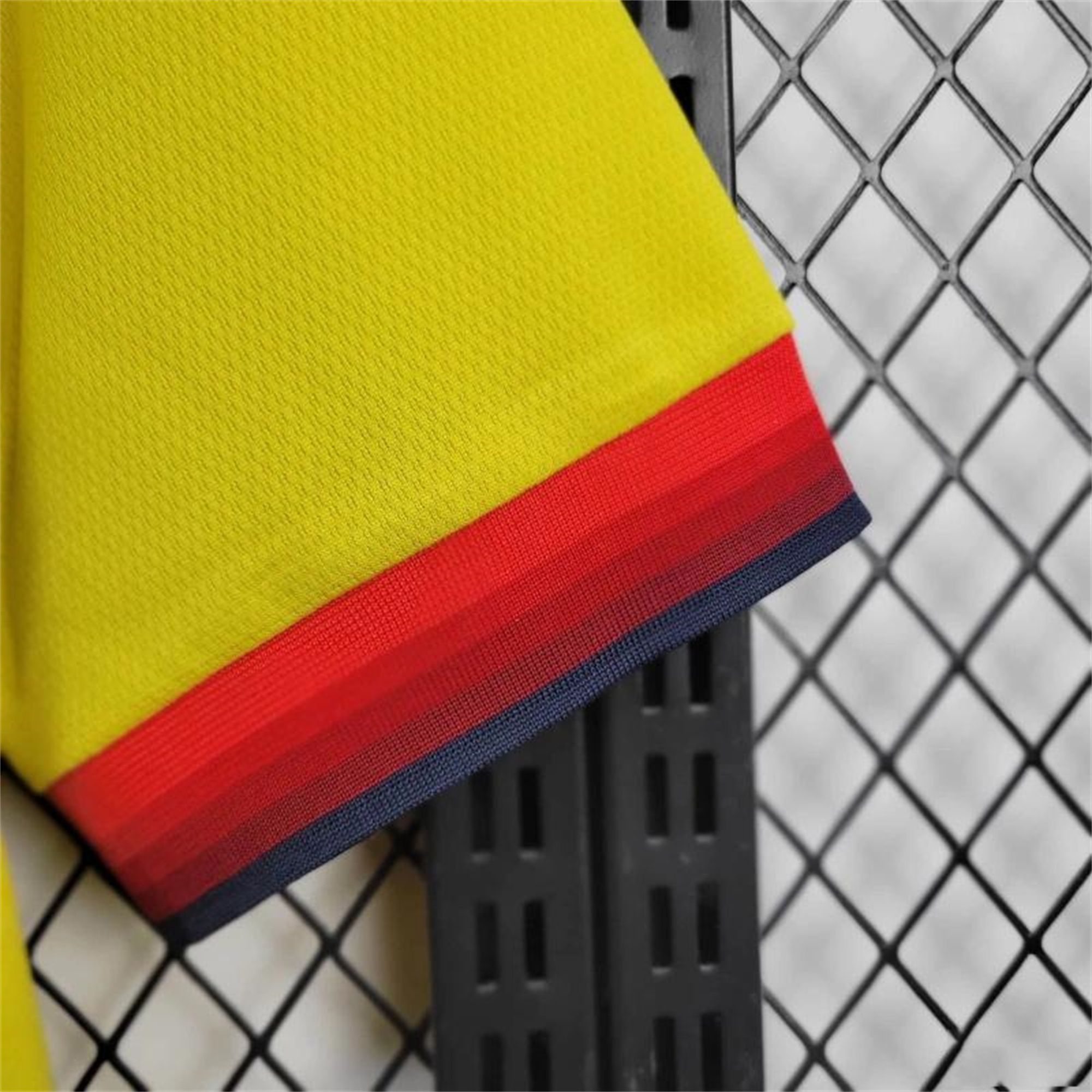 Retro Liver.pool 1997-99 Third Jersey - SOCCERDEALSHOP