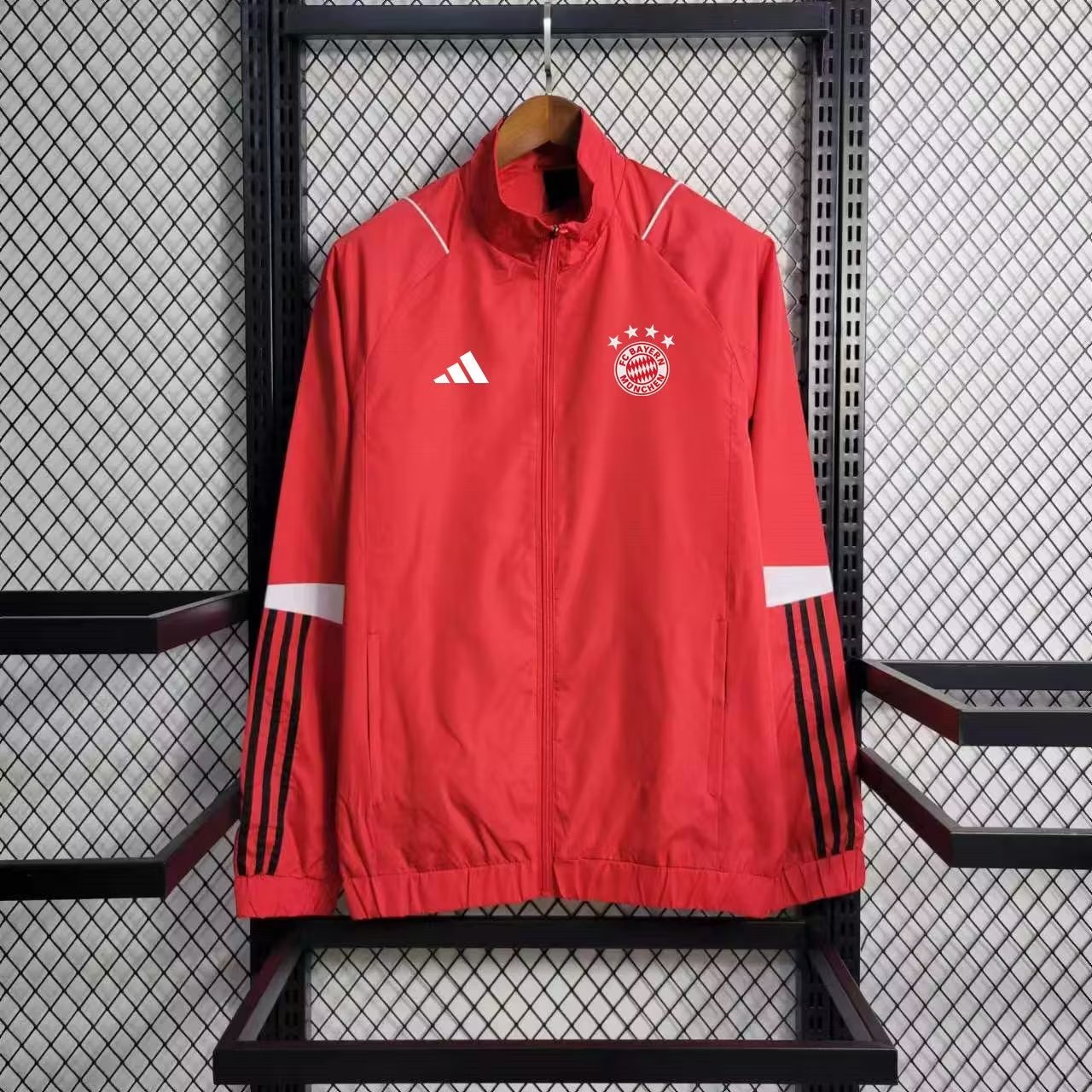 23-24 Bayern Munich Red Windbreaker S-XXL - SOCCERDEALSHOP