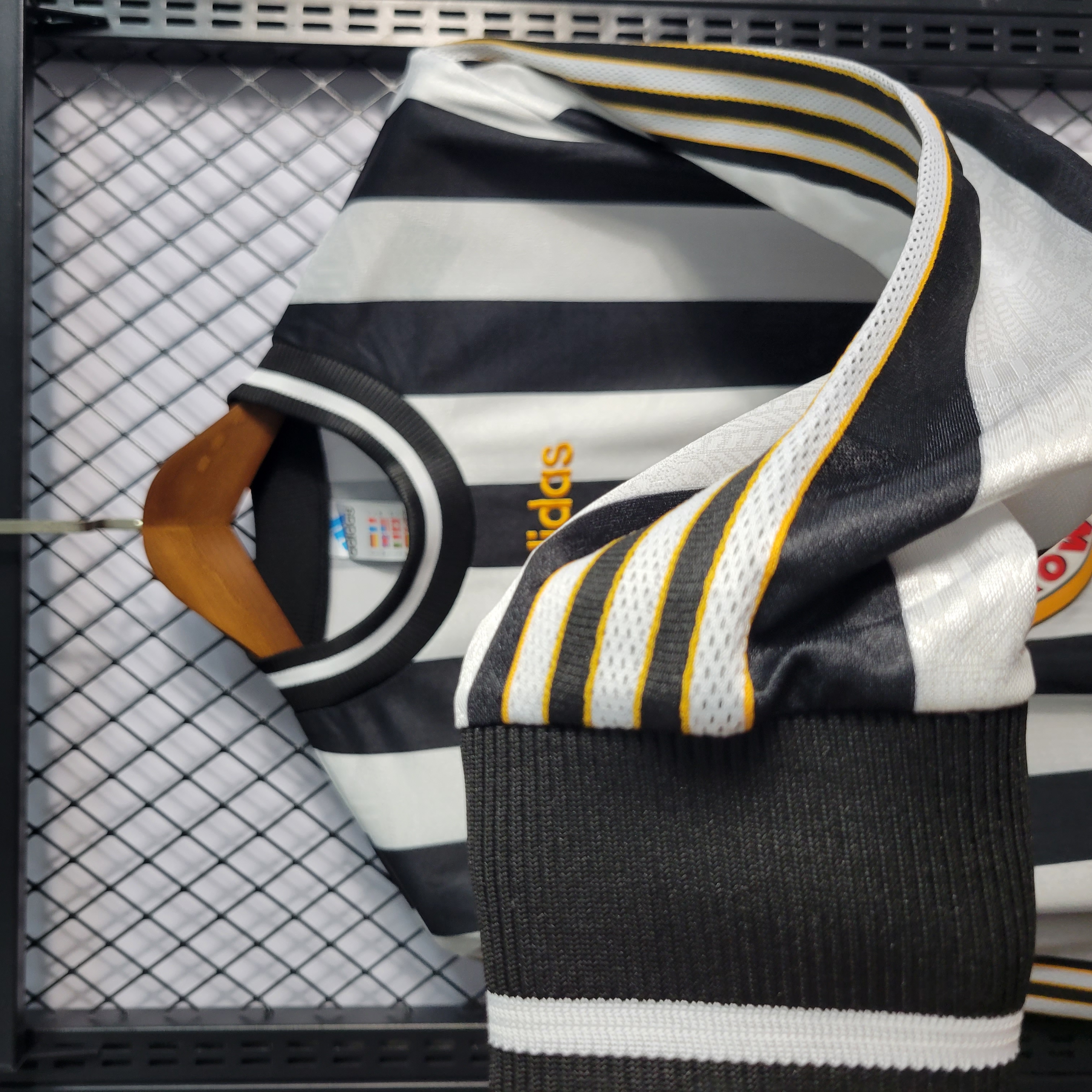 Retro Newcastle United 1995-97 Home Stadium Long Sleeve Jersey - SOCCERDEALSHOP