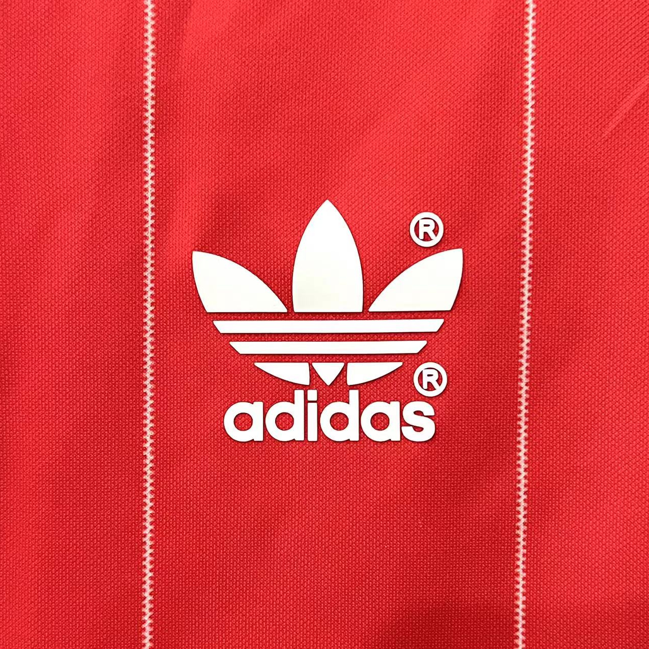 Retro Hamburger SV 83-84 Away Stadium Jersey - SOCCERDEALSHOP