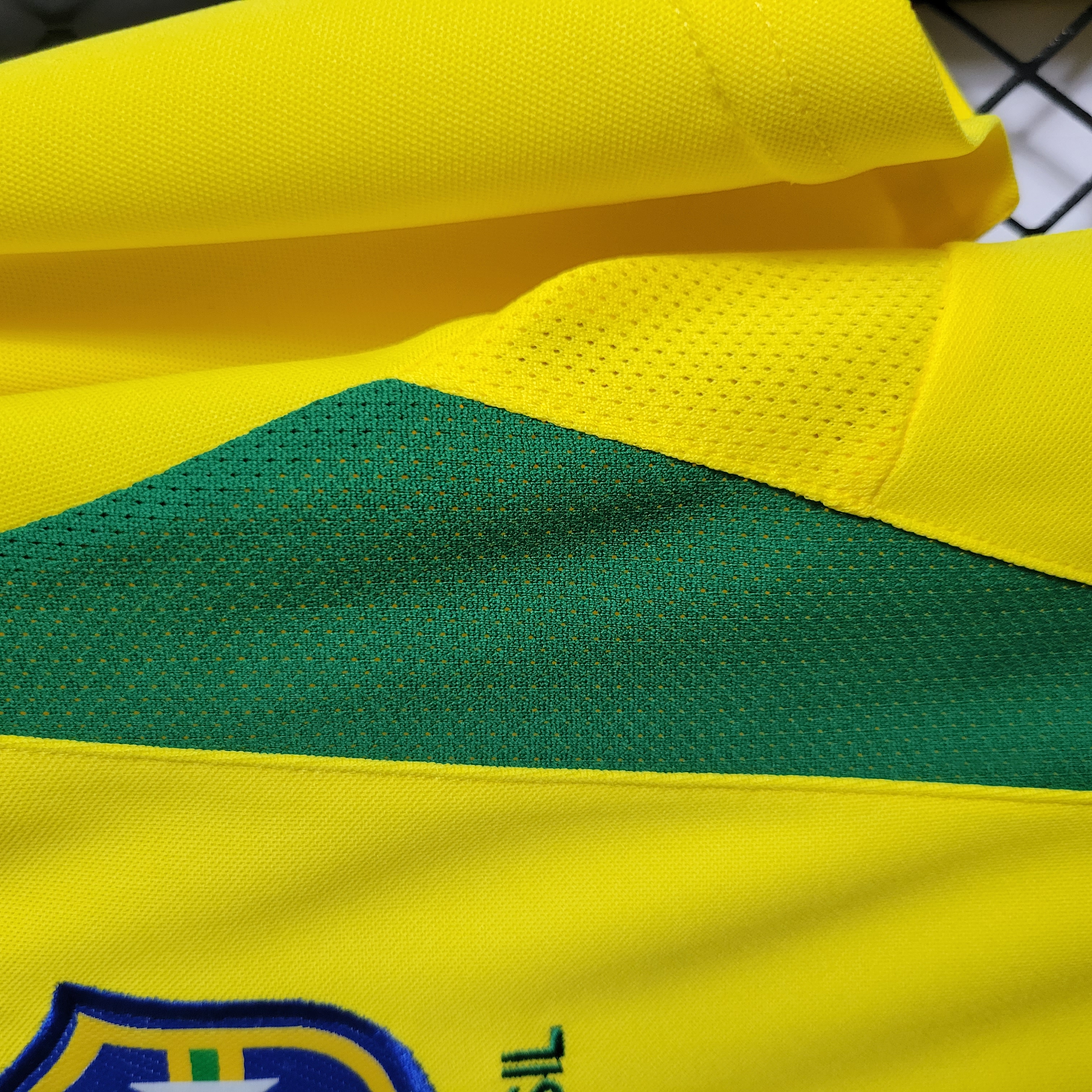 Retro Brazil 2002 Home Stadium Jersey - SOCCERDEALSHOP