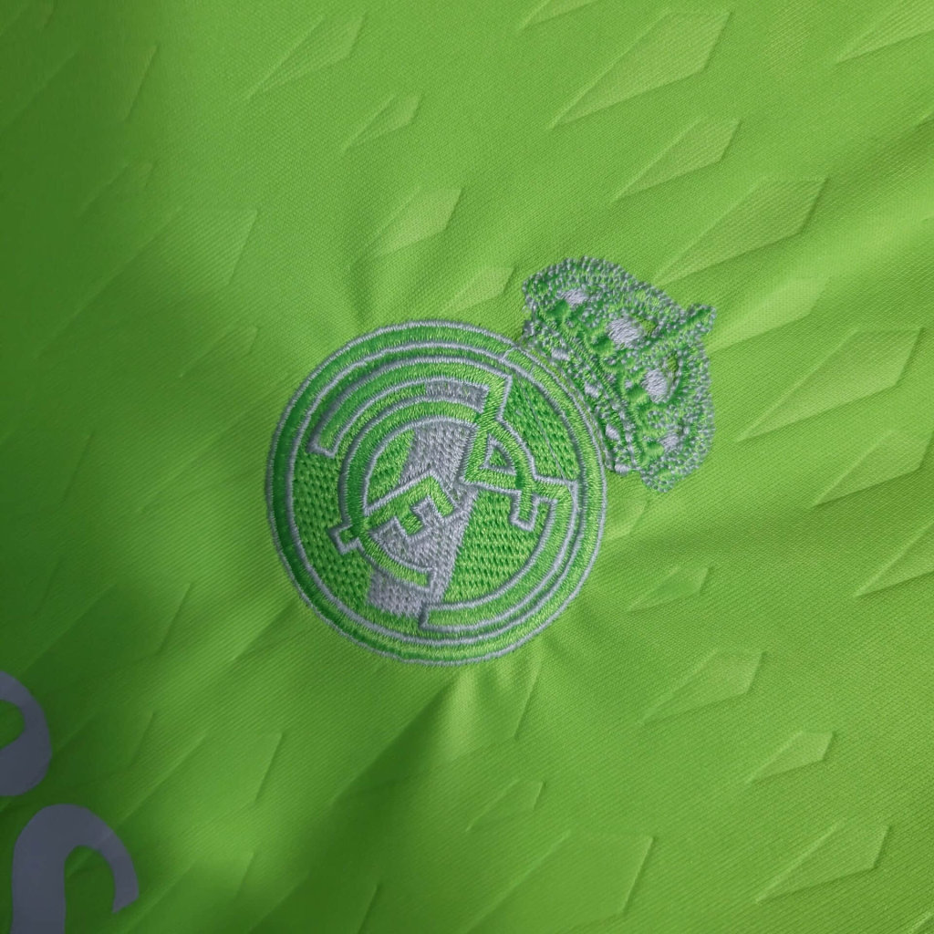 Real Madrid 23-24 Green Goalkeeper Kids Kit - SOCCERDEALSHOP