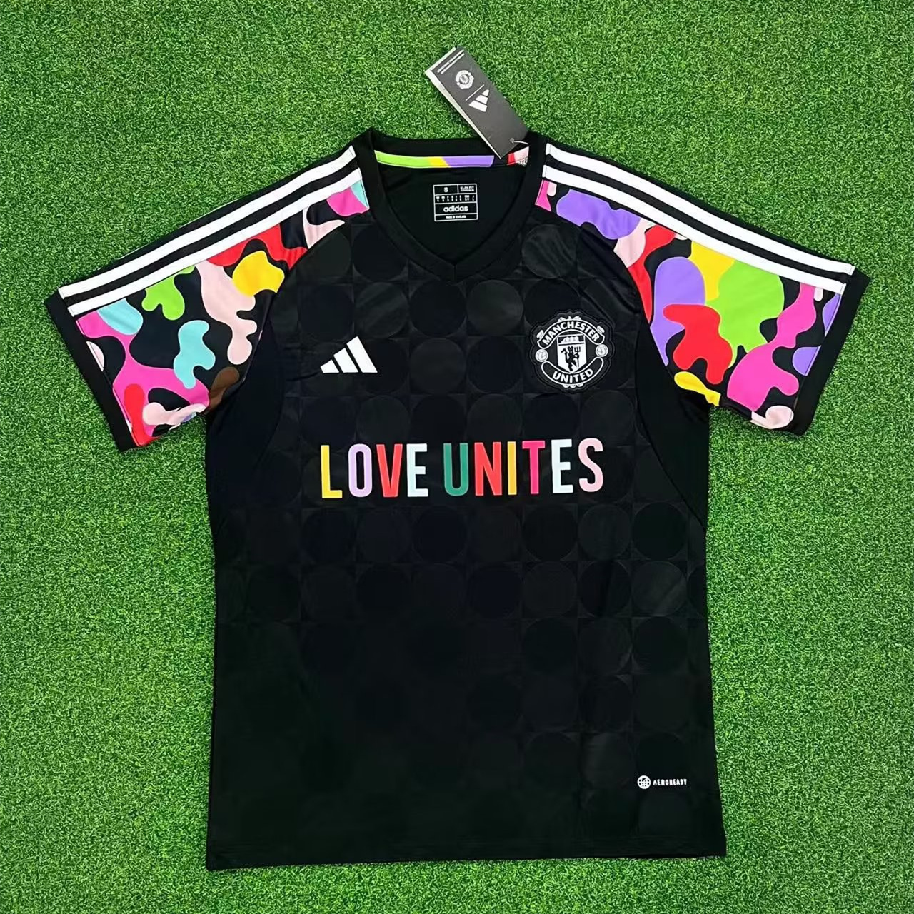 Manchester United 23-24 LOVE UNITES Pre-match Jersey - Fans Version - SOCCERDEALSHOP
