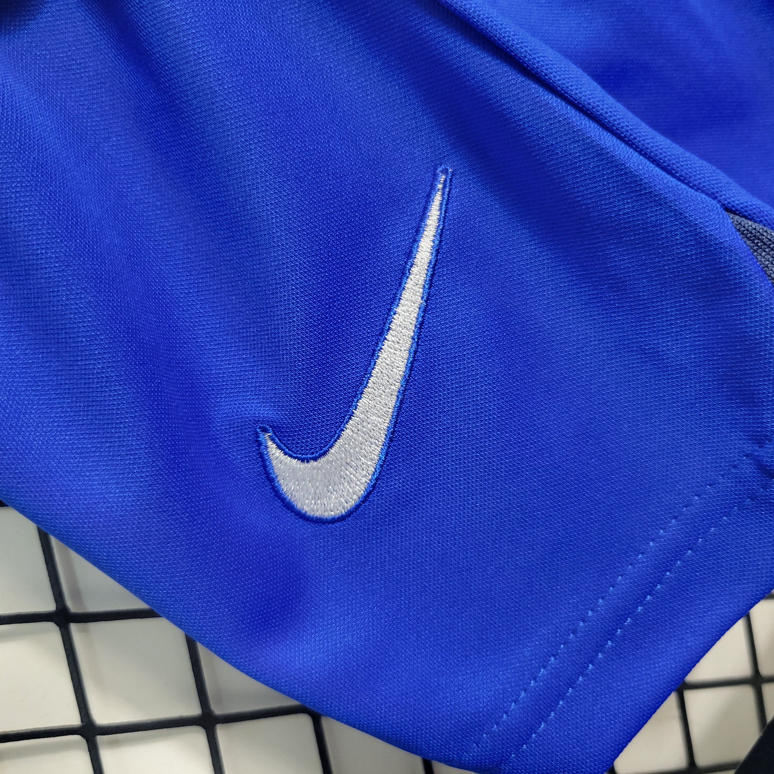 B.r.i.g.h.t.o.n 23-24 Home Kids Kit - SOCCERDEALSHOP