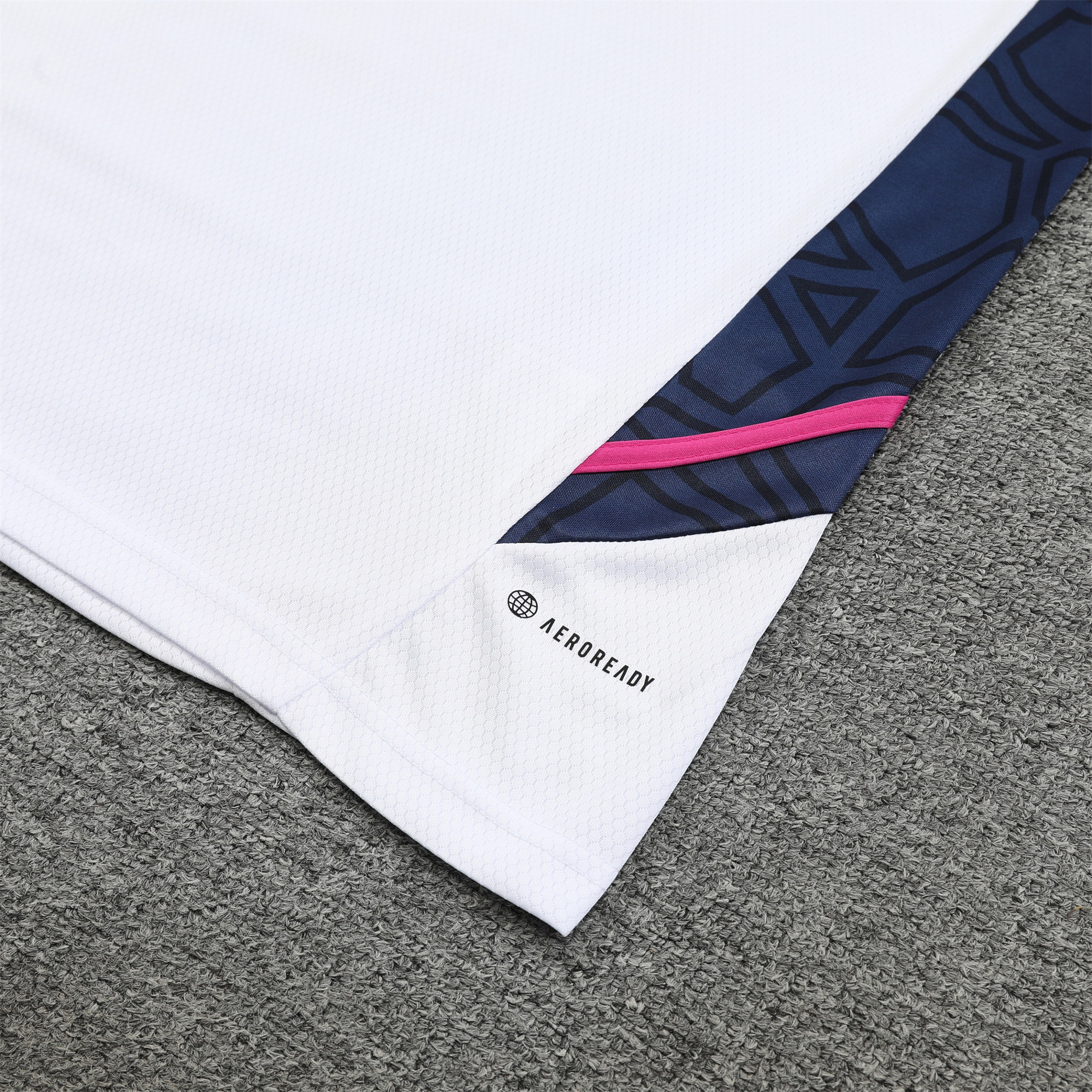 Arsenal 23-24 Player Vest Training Set White Pink - SOCCERDEALSHOP