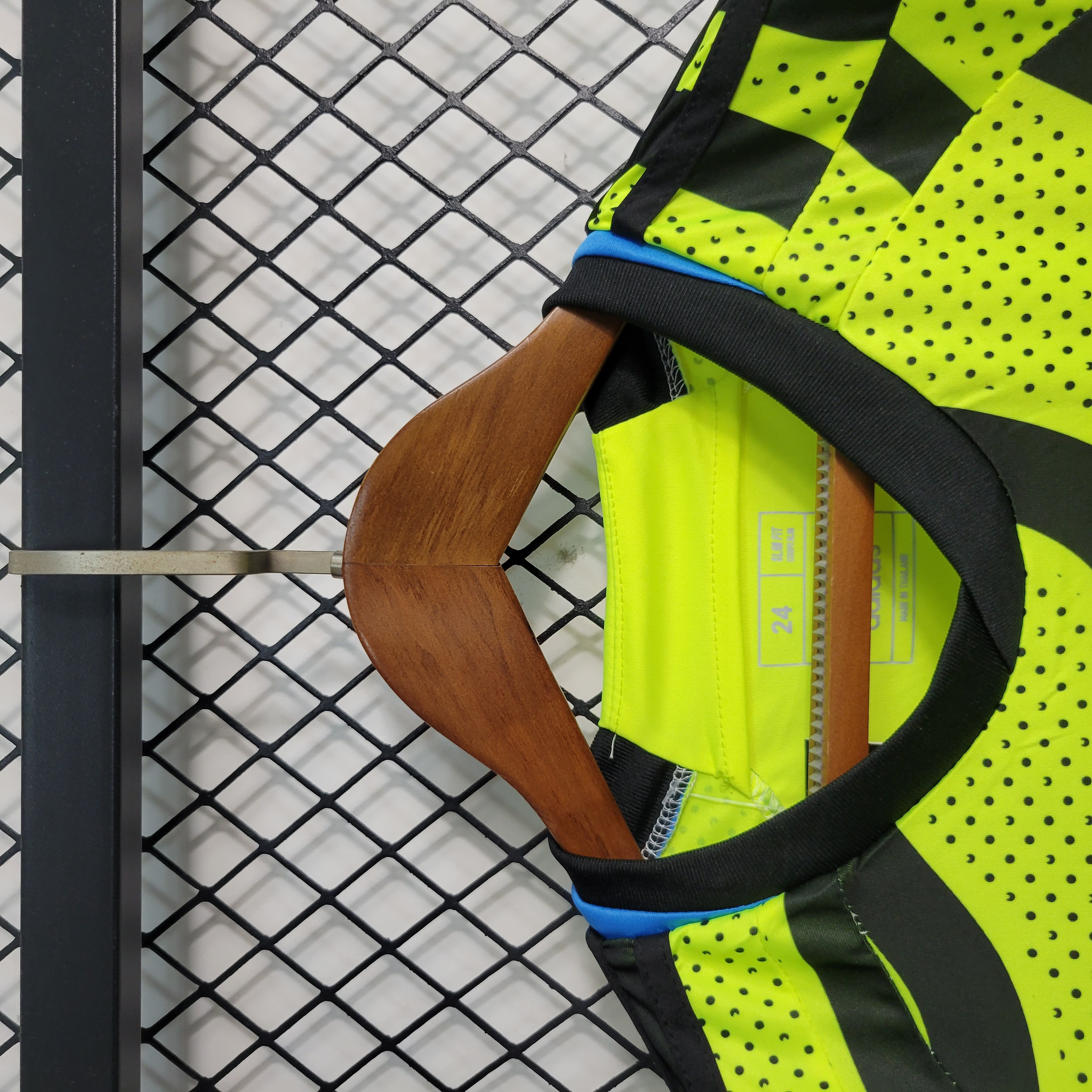 Arsenal 23-24 Away Kids Kit - SOCCERDEALSHOP