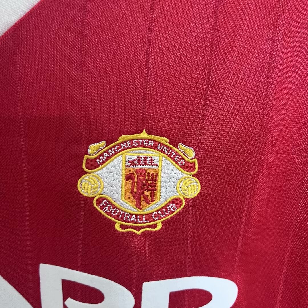 Manchester United Retro 82-83 Home Stadium Jersey - SOCCERDEALSHOP