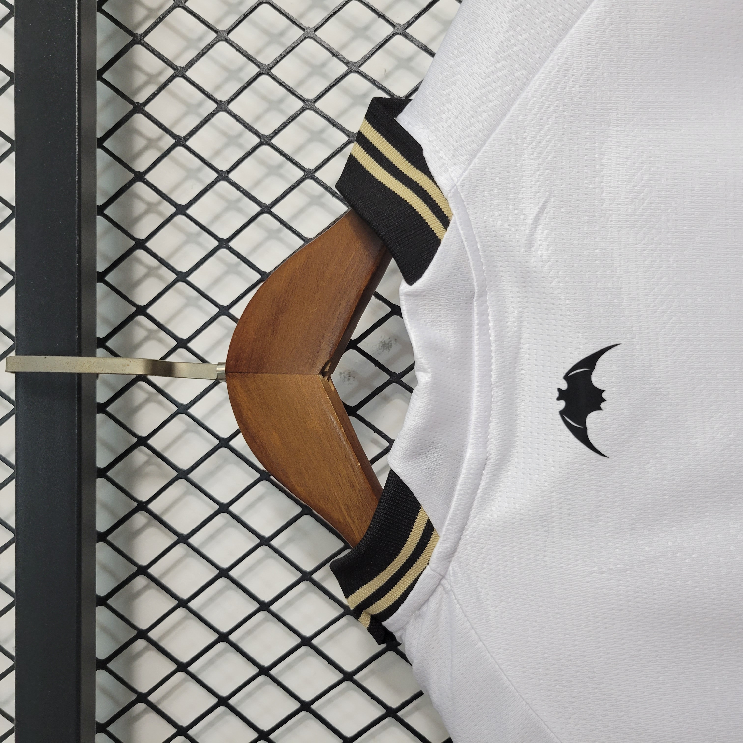 Valencia 23-24 Home Kids Kit - SOCCERDEALSHOP