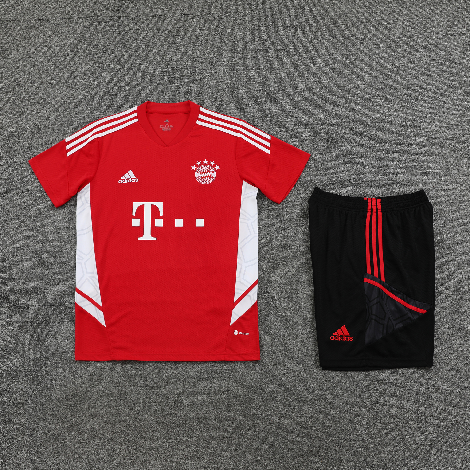 Bayern Munich 23-24 Short-Sleeve Training Set - Red - SOCCERDEALSHOP