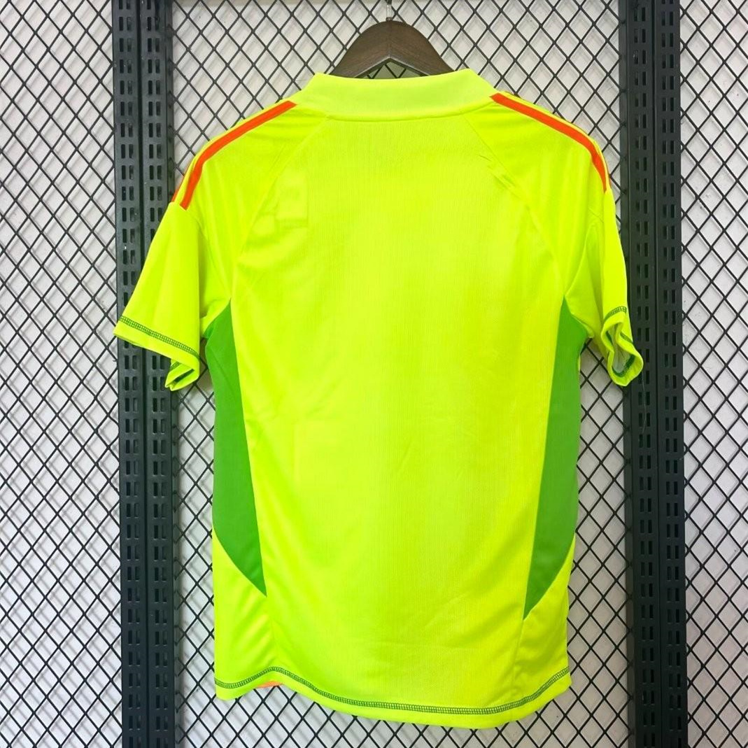 Bayern Munich 24-25 Green Goalkeeper Jersey - Fans Version - SOCCERDEALSHOP