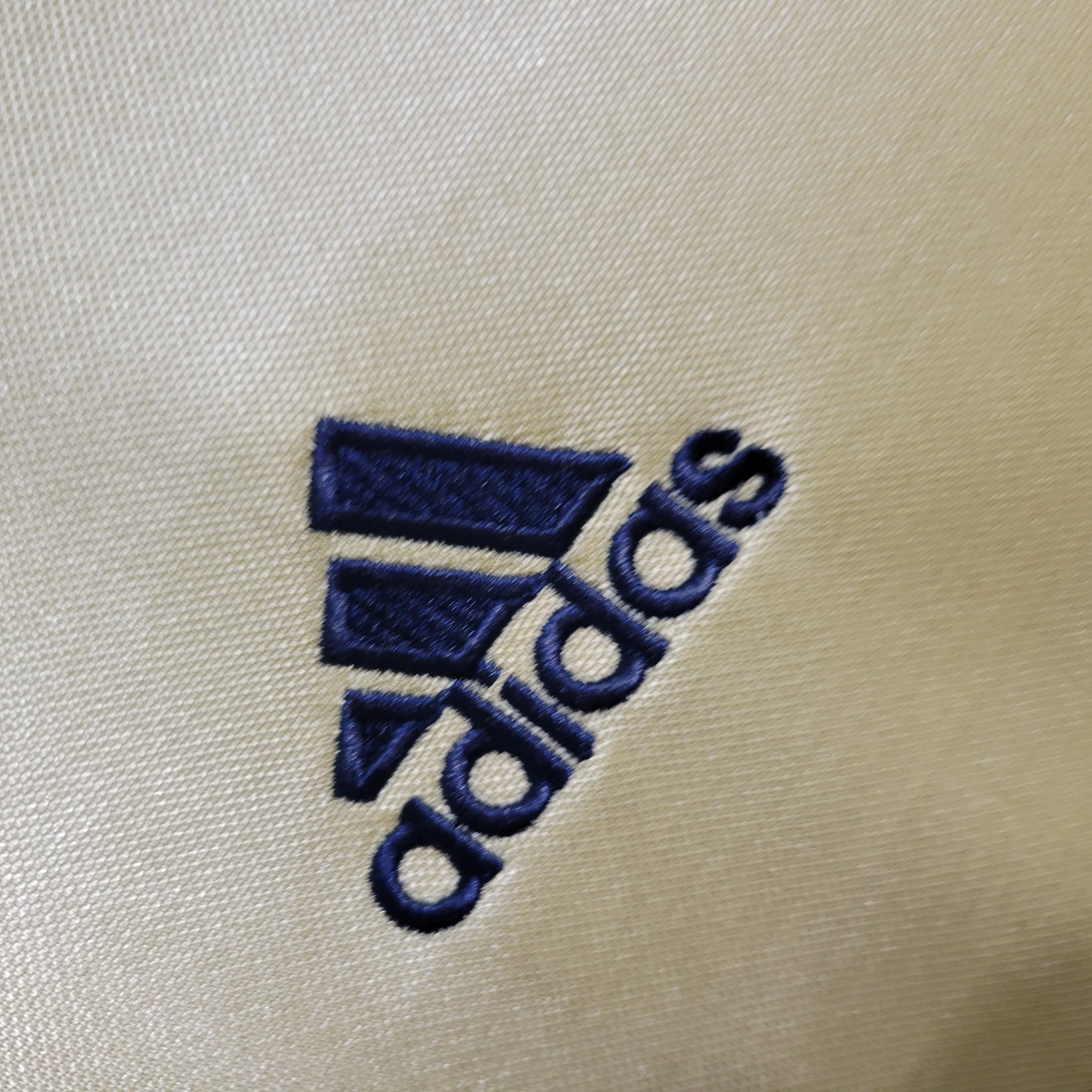 Bayern Munich Retro 04-05 Away Shirt - SOCCERDEALSHOP