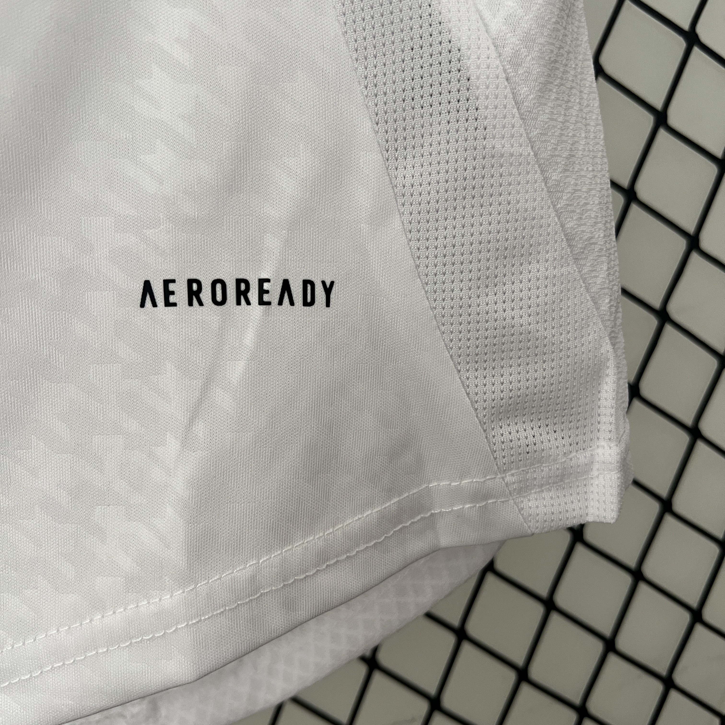 Women's Real Madrid 24-25 Home Stadium Jersey - SOCCERDEALSHOP