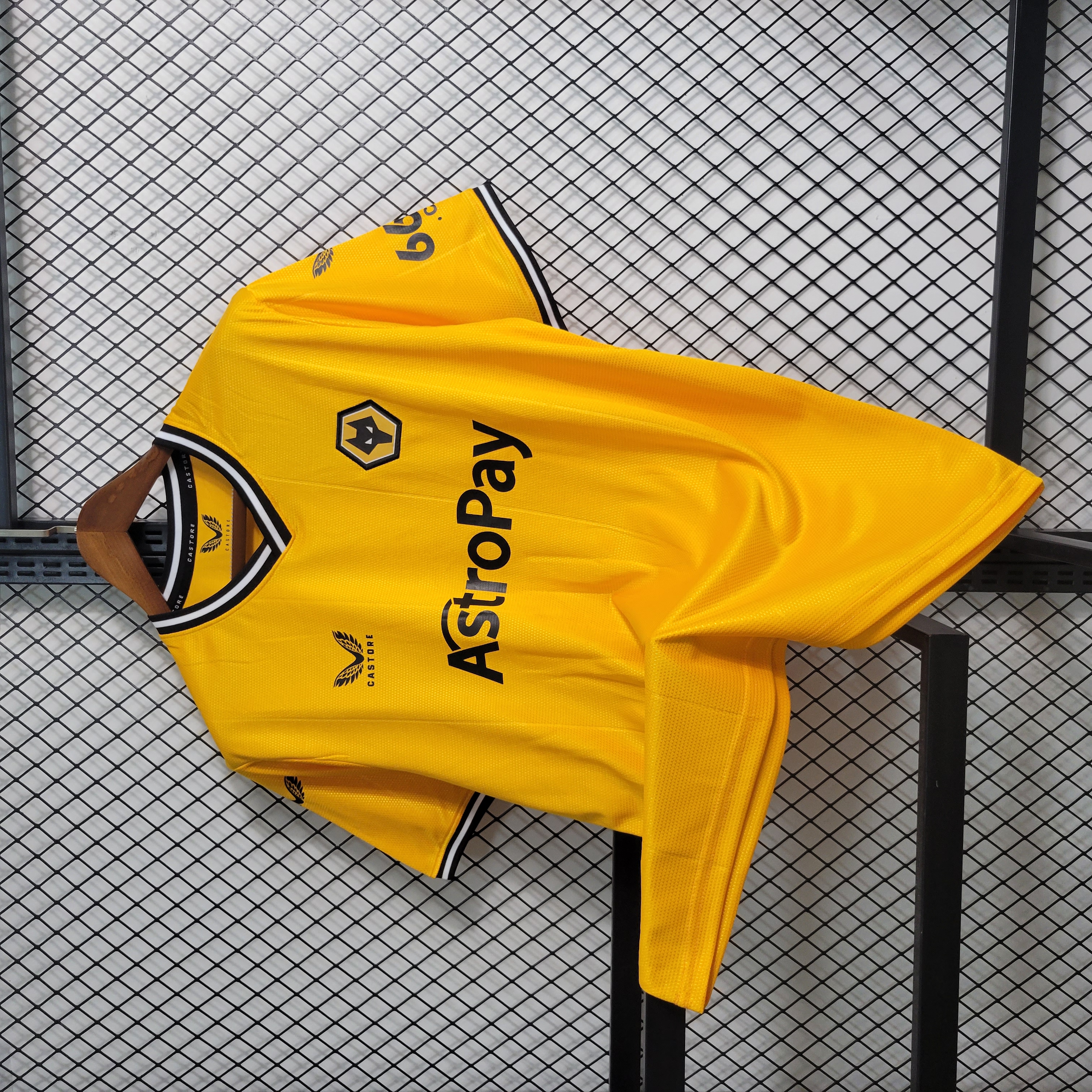 Wolverhampton Wanderers Wolves 23-24 Home Jersey - Fans Version - SOCCERDEALSHOP