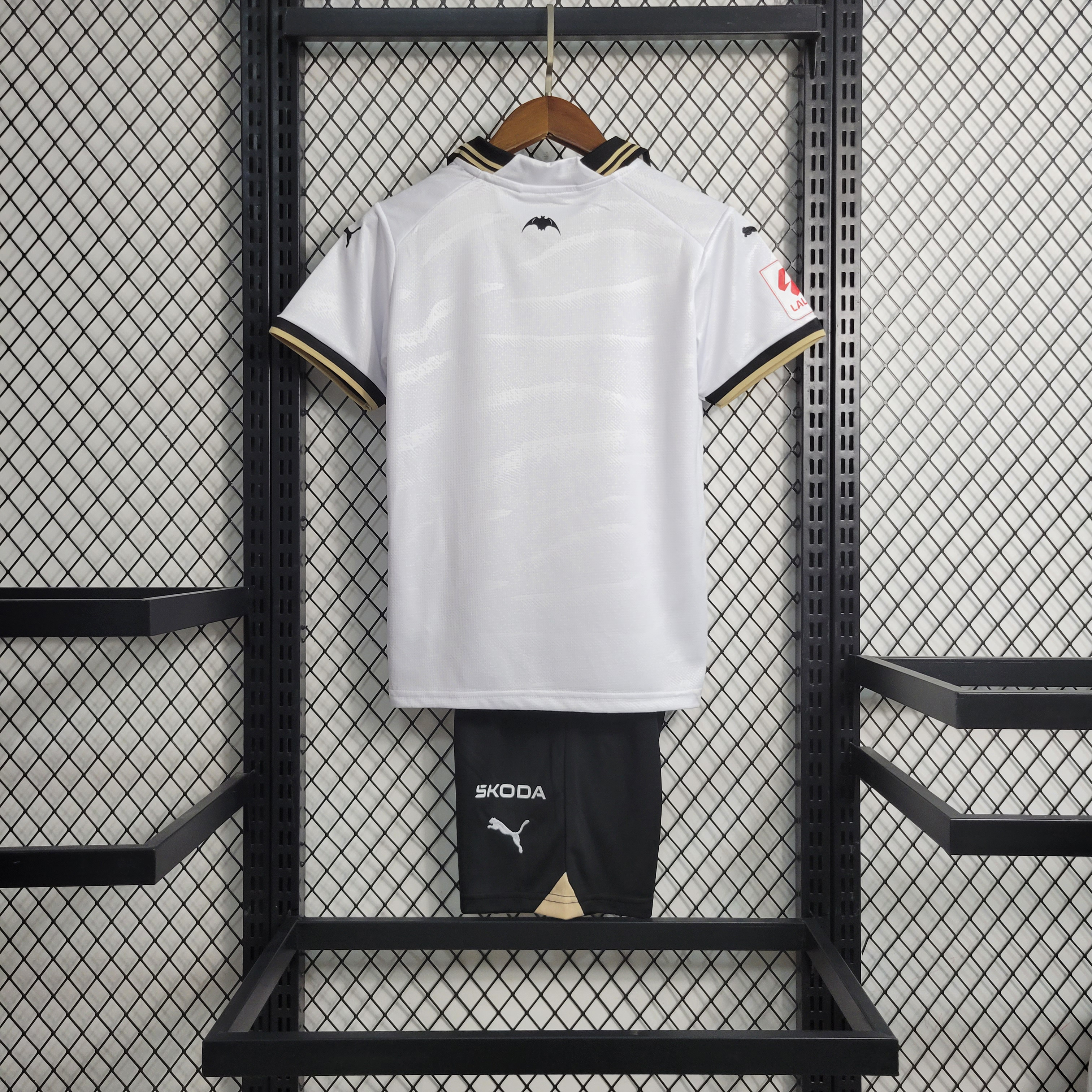 Valencia 23-24 Home Kids Kit - SOCCERDEALSHOP