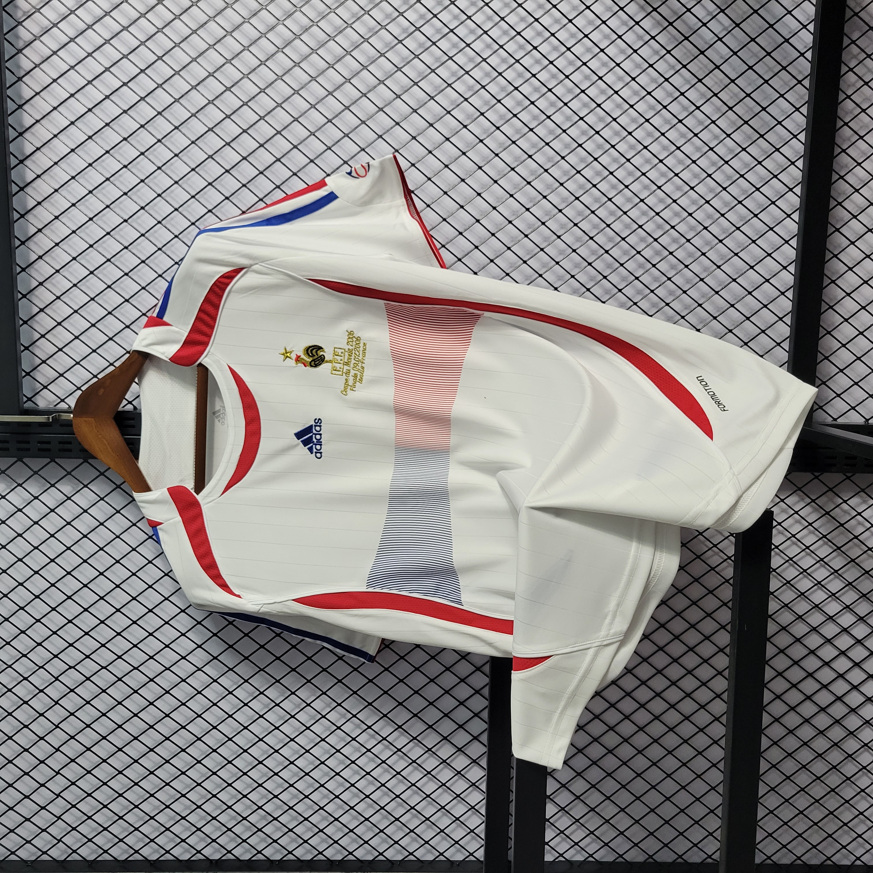 Retro France 2006 Away Stadium Jersey - SOCCERDEALSHOP