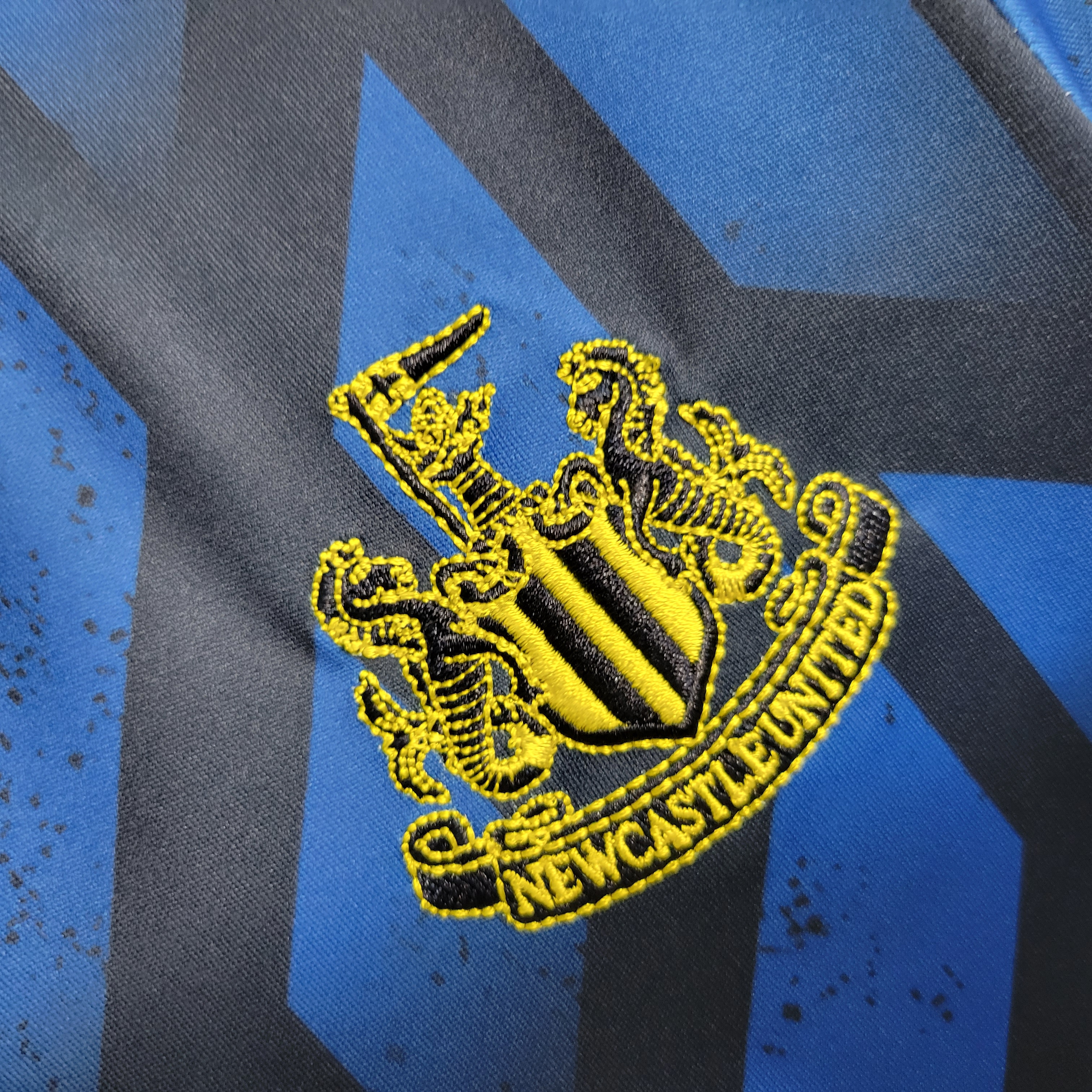 Newcastle United 23-24 Third Kids Kit - SOCCERDEALSHOP