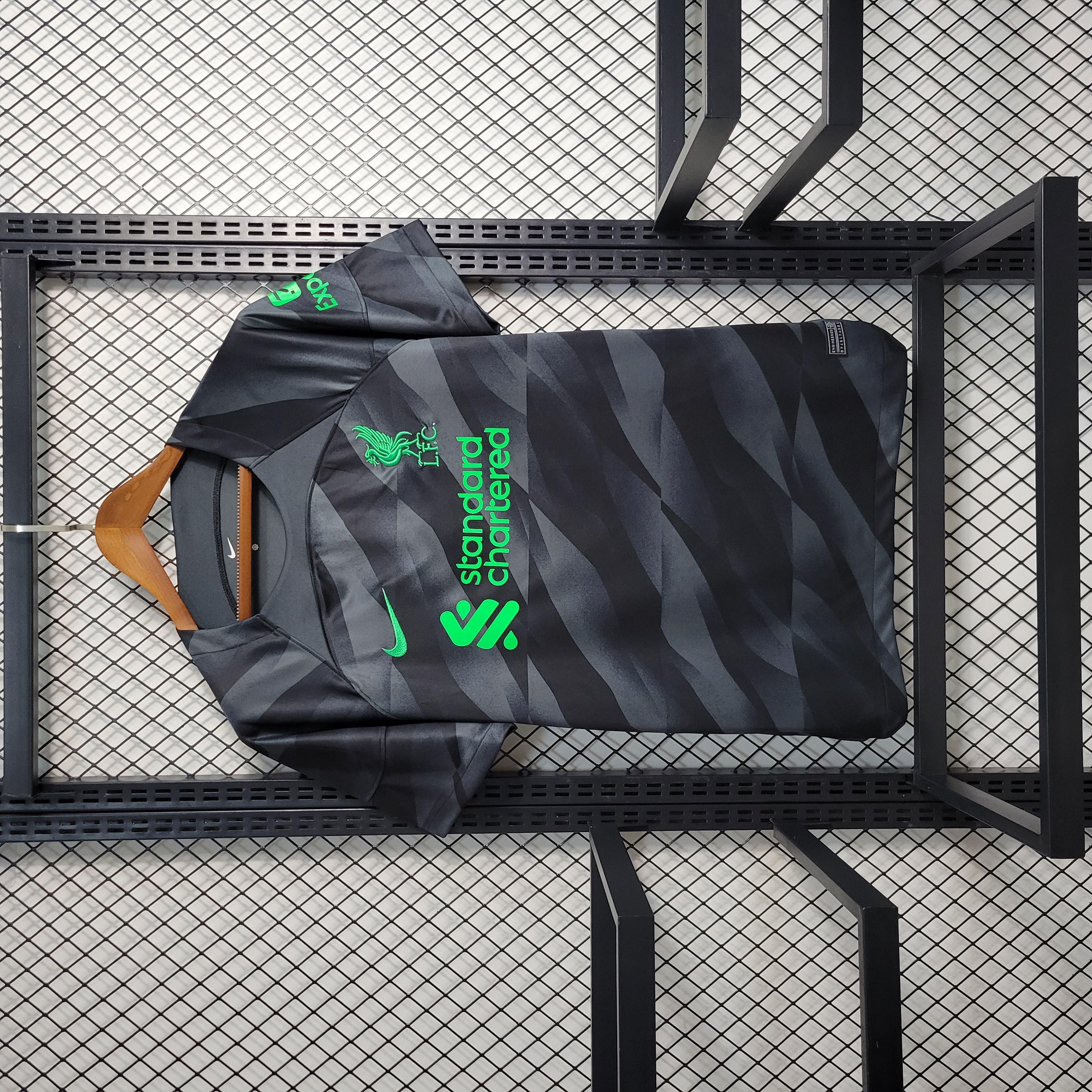 23-24 Liverpool Black Goal Keeper Fans Jersey - SOCCERDEALSHOP