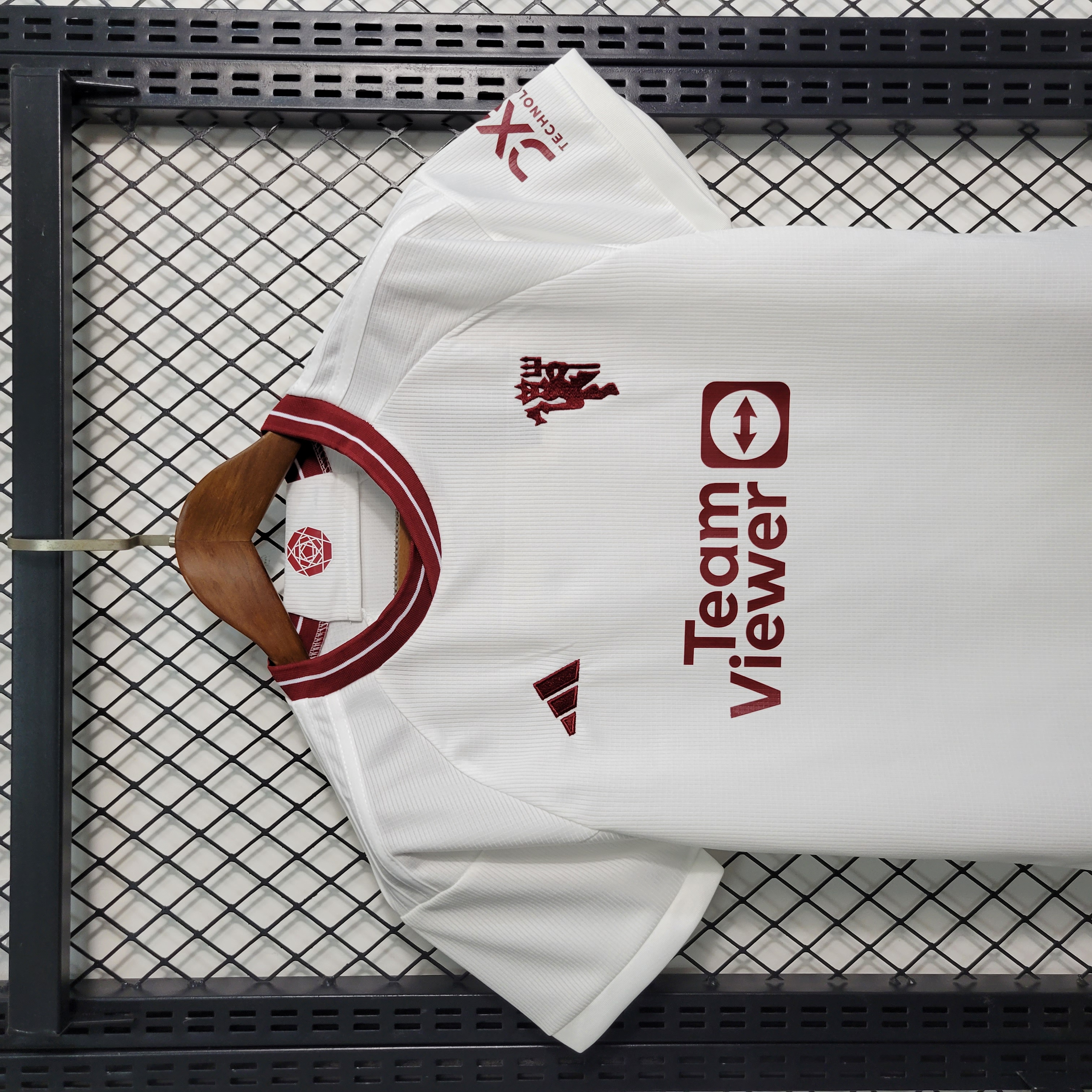 Manchester United 23-24 Third Kids Kit - SOCCERDEALSHOP