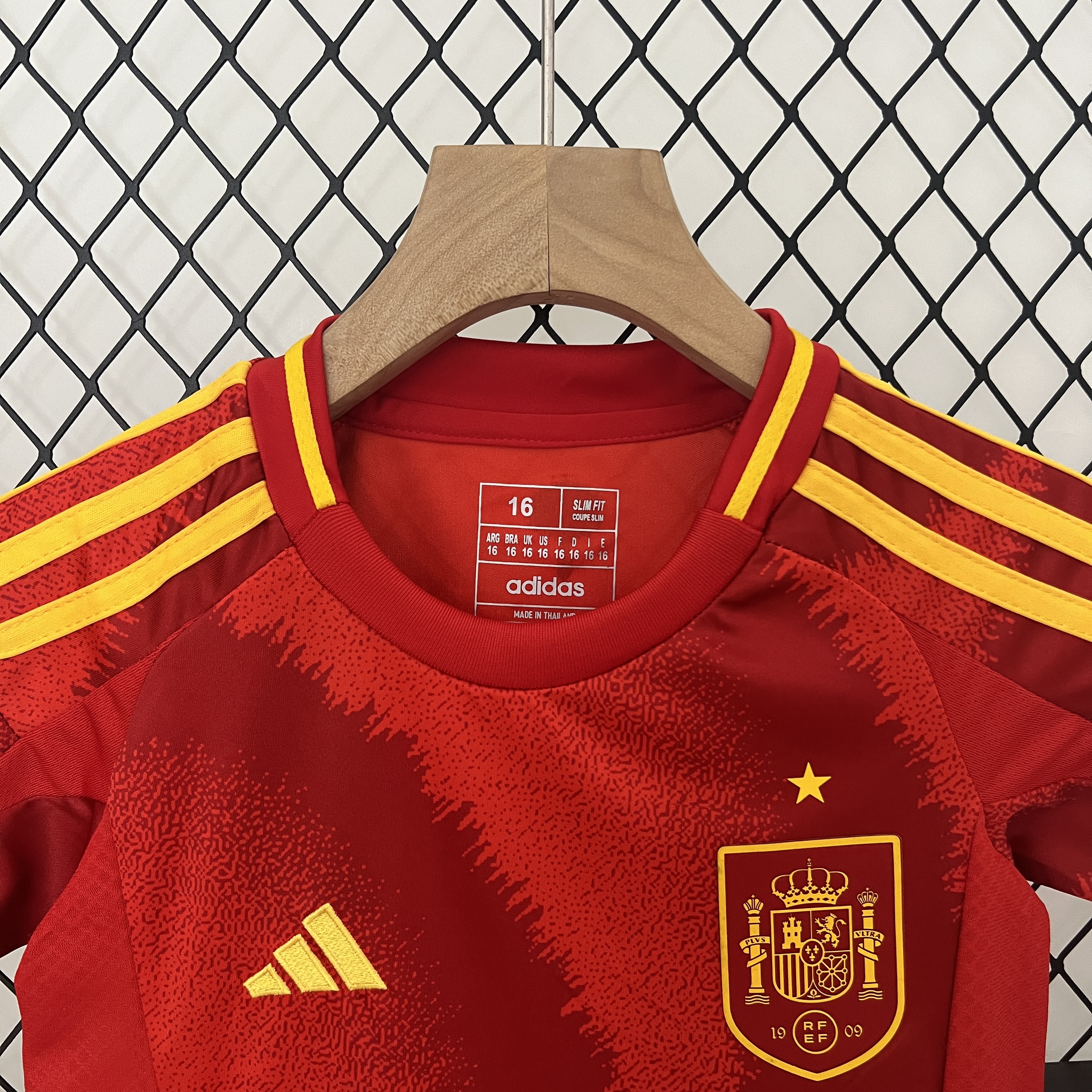 Spain 2024 Home Stadium Kids Kit - SOCCERDEALSHOP