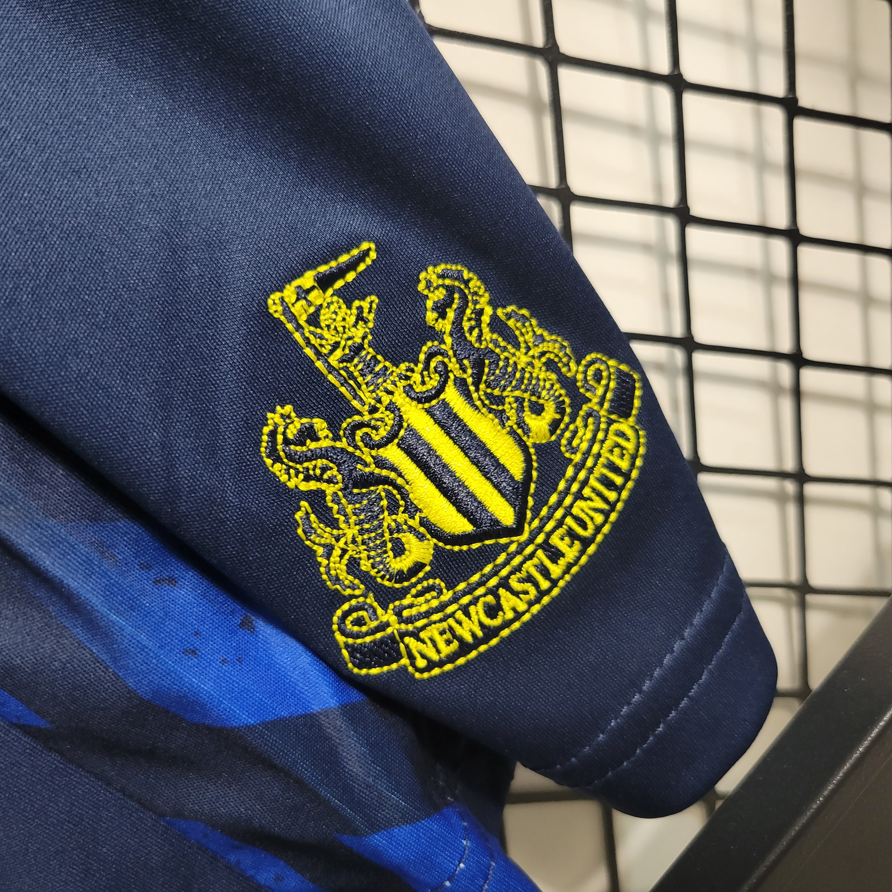 Newcastle United 23-24 Third Kids Kit - SOCCERDEALSHOP