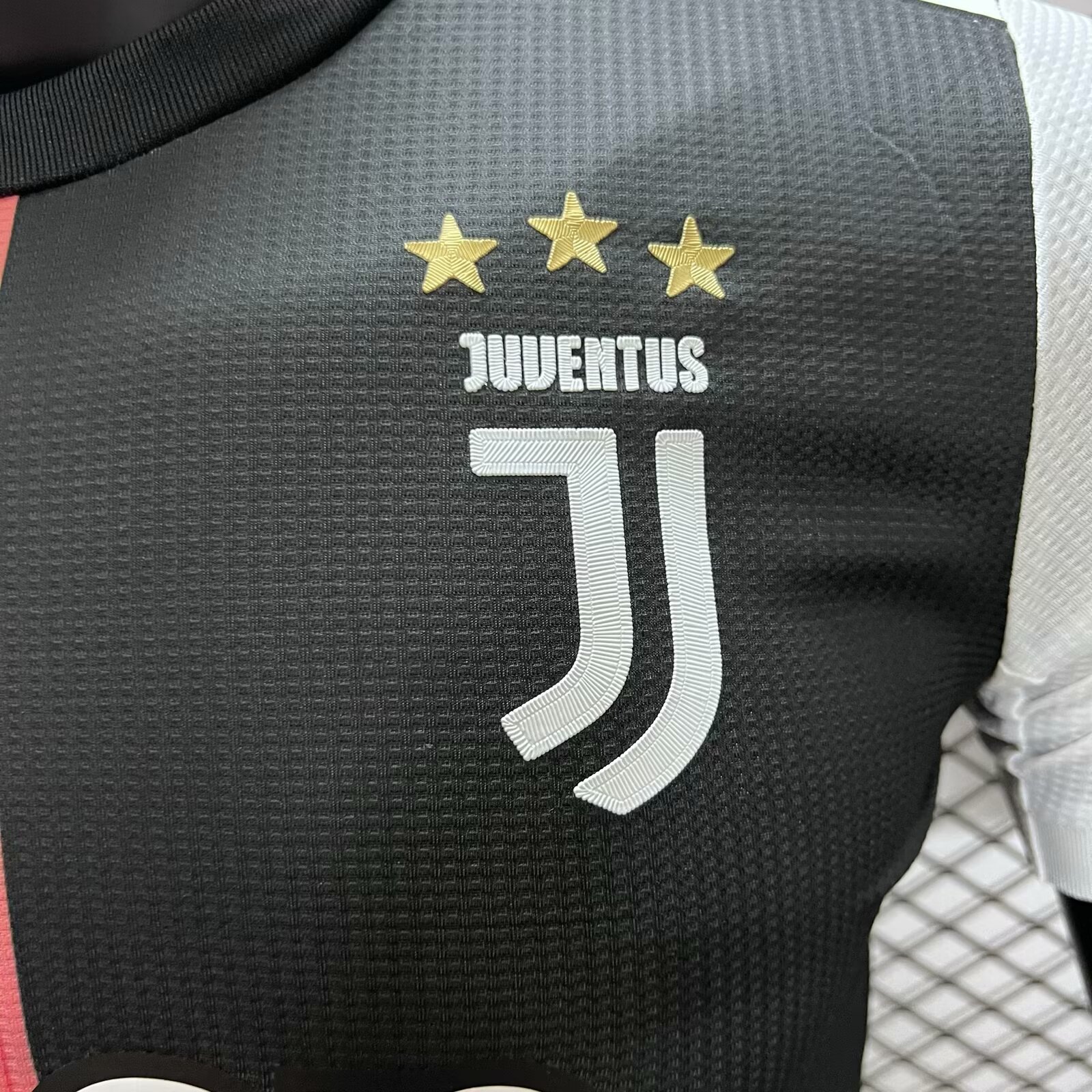 Retro Juventus 2019-20 Home Stadium Jersey - Player Version - SOCCERDEALSHOP