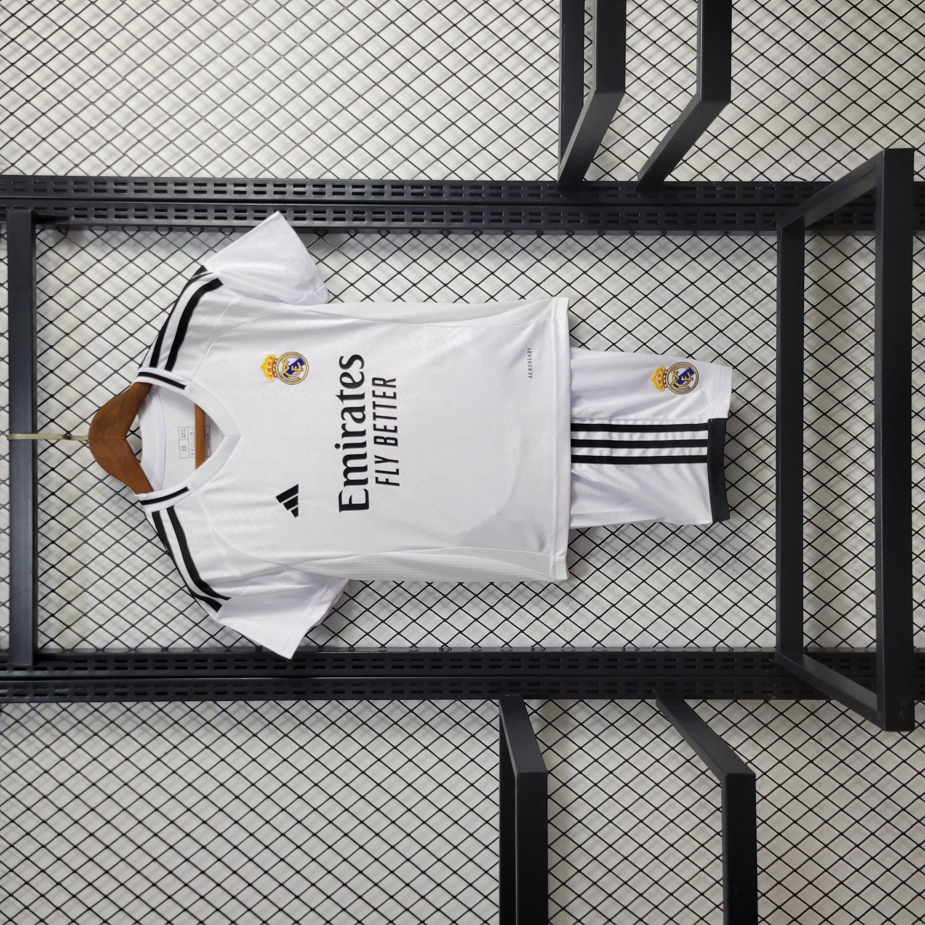 Real Madrid 24-25 Home Stadium Kids Kit - SOCCERDEALSHOP