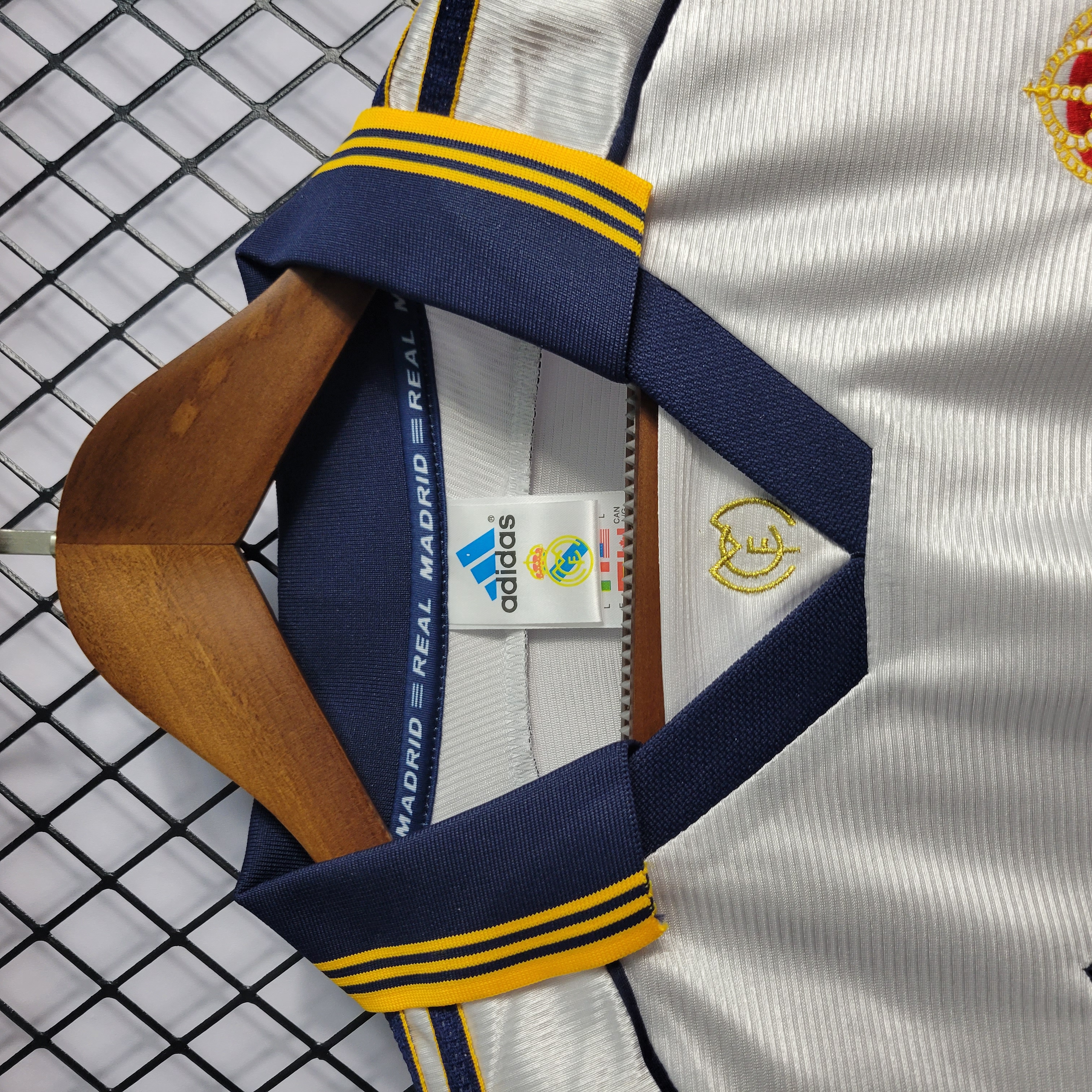 Retro Real Madrid 1998-00 Home Stadium Jersey - SOCCERDEALSHOP