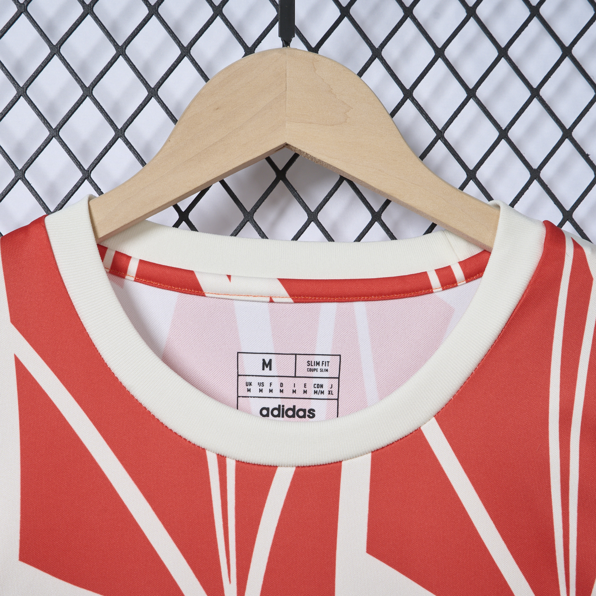 Bayern Munich 24-25 Red Pre-Match Training Jersey - Fans Version - SOCCERDEALSHOP