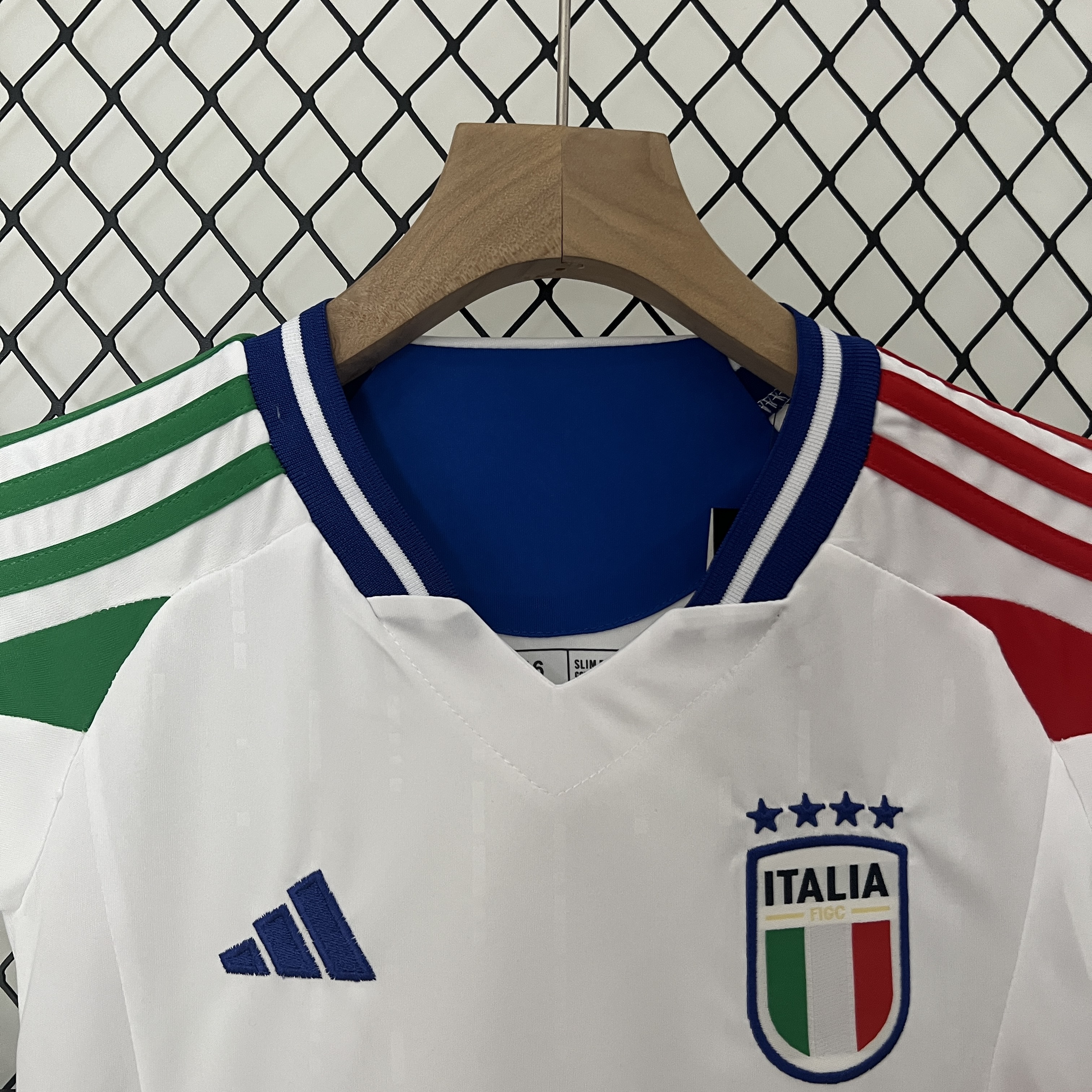 Italy 2024 Away Stadium Kids Kit - SOCCERDEALSHOP