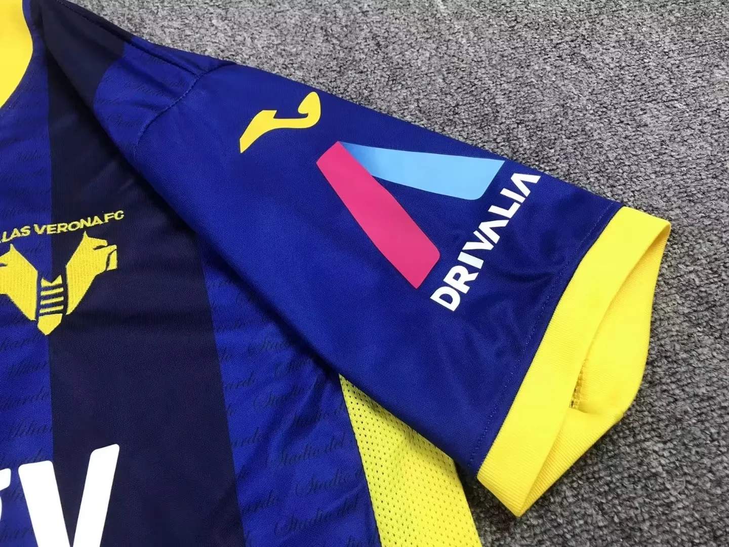 Hellas Verona 23-24 Home Stadium Jersey - Fans Version - SOCCERDEALSHOP