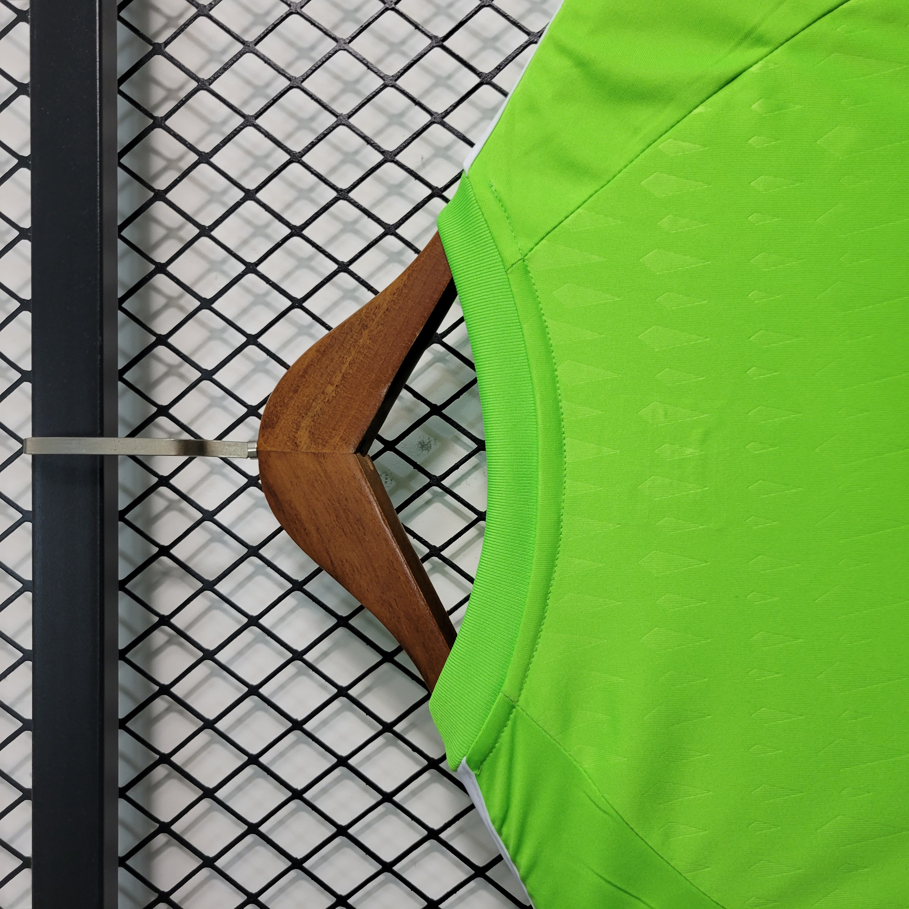 Manchester United 23-24 Green Goalkeeper Jersey - Fans Version - SOCCERDEALSHOP