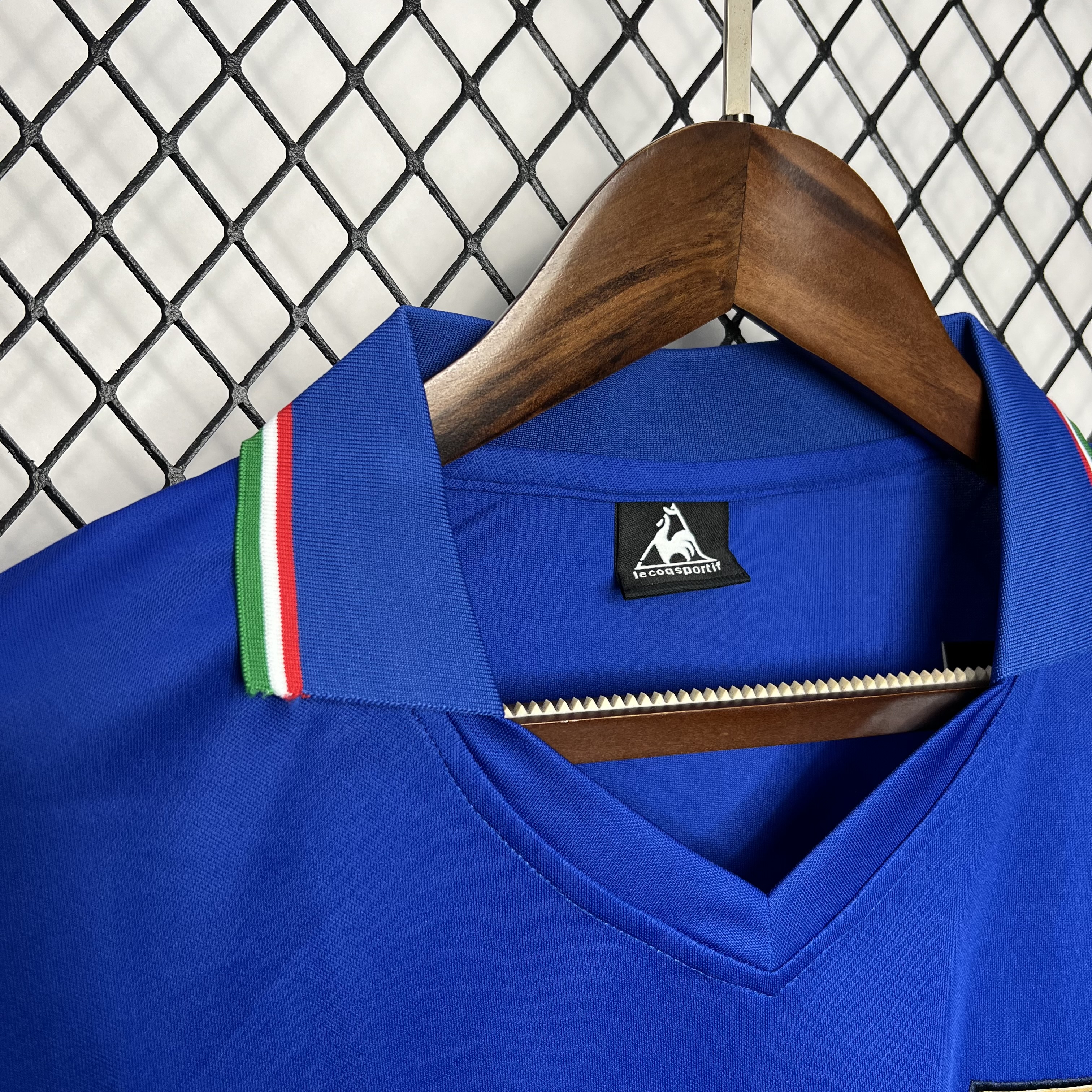 Retro Italy 1982 Home Stadium Jersey - SOCCERDEALSHOP