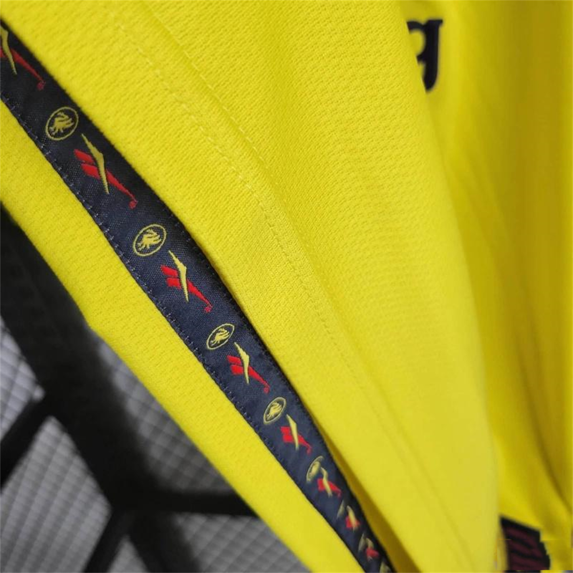 Retro Liver.pool 1997-99 Third Jersey - SOCCERDEALSHOP