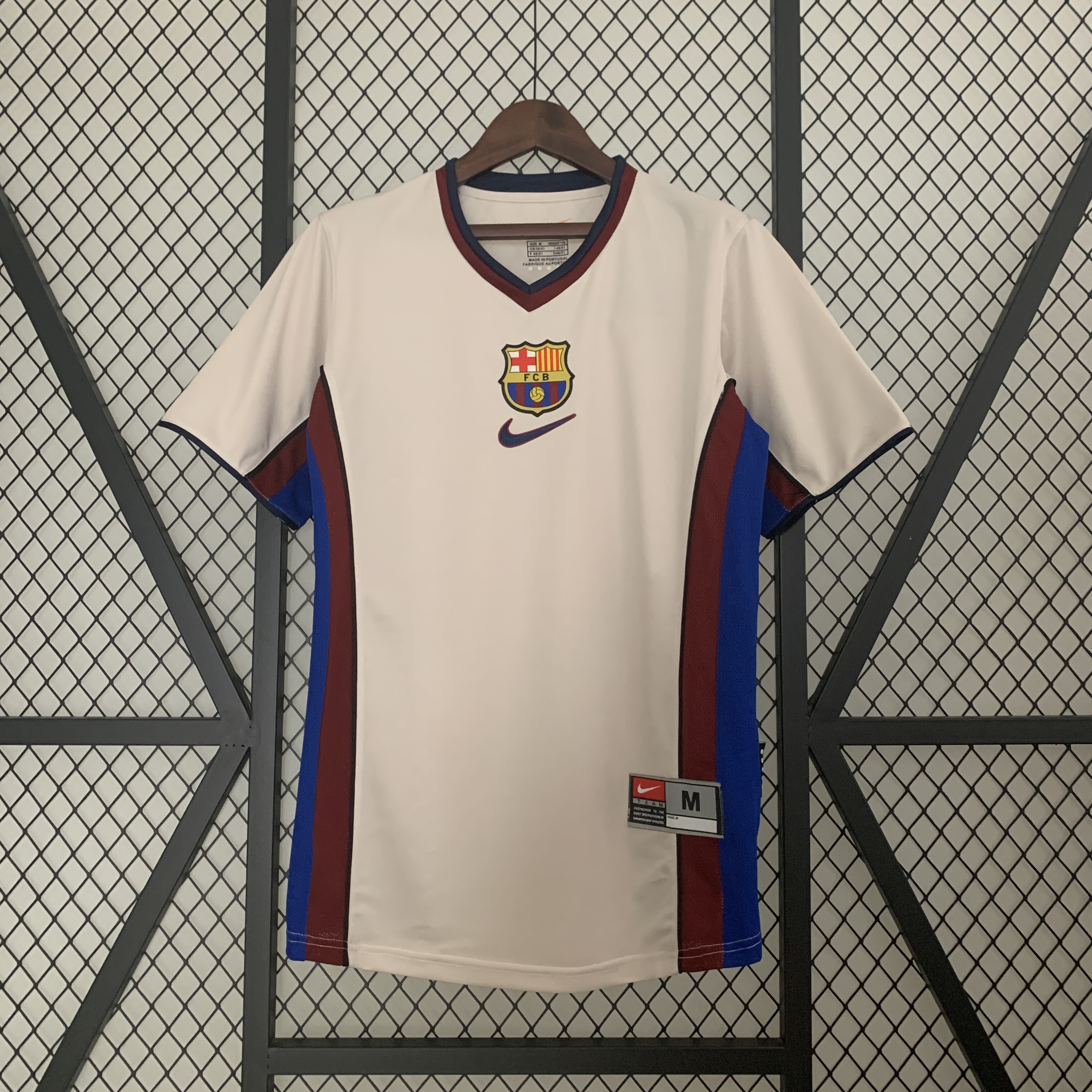 B.A.R.S.A Retro 98-99 Away Jersey - SOCCERDEALSHOP