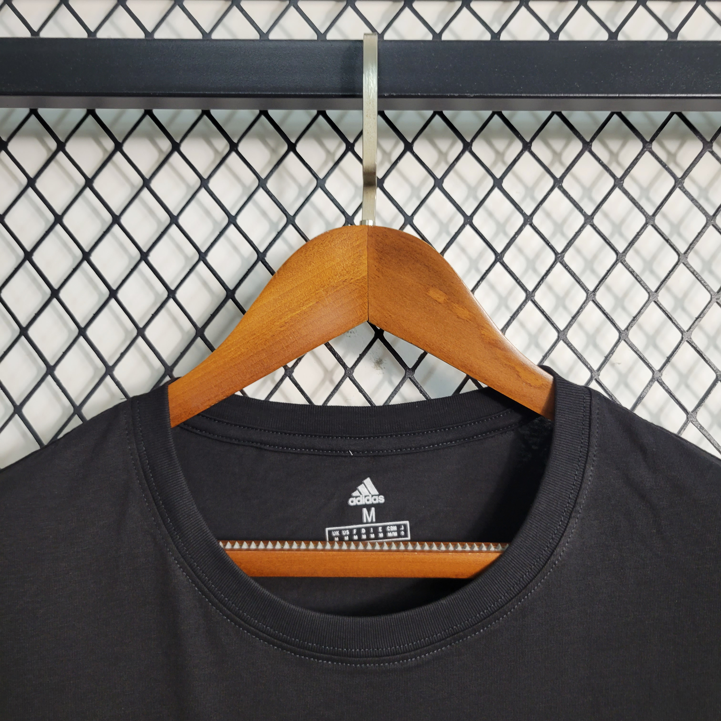 INT M.A.M 23-24 Casual Shirt Black&Pink - SOCCERDEALSHOP