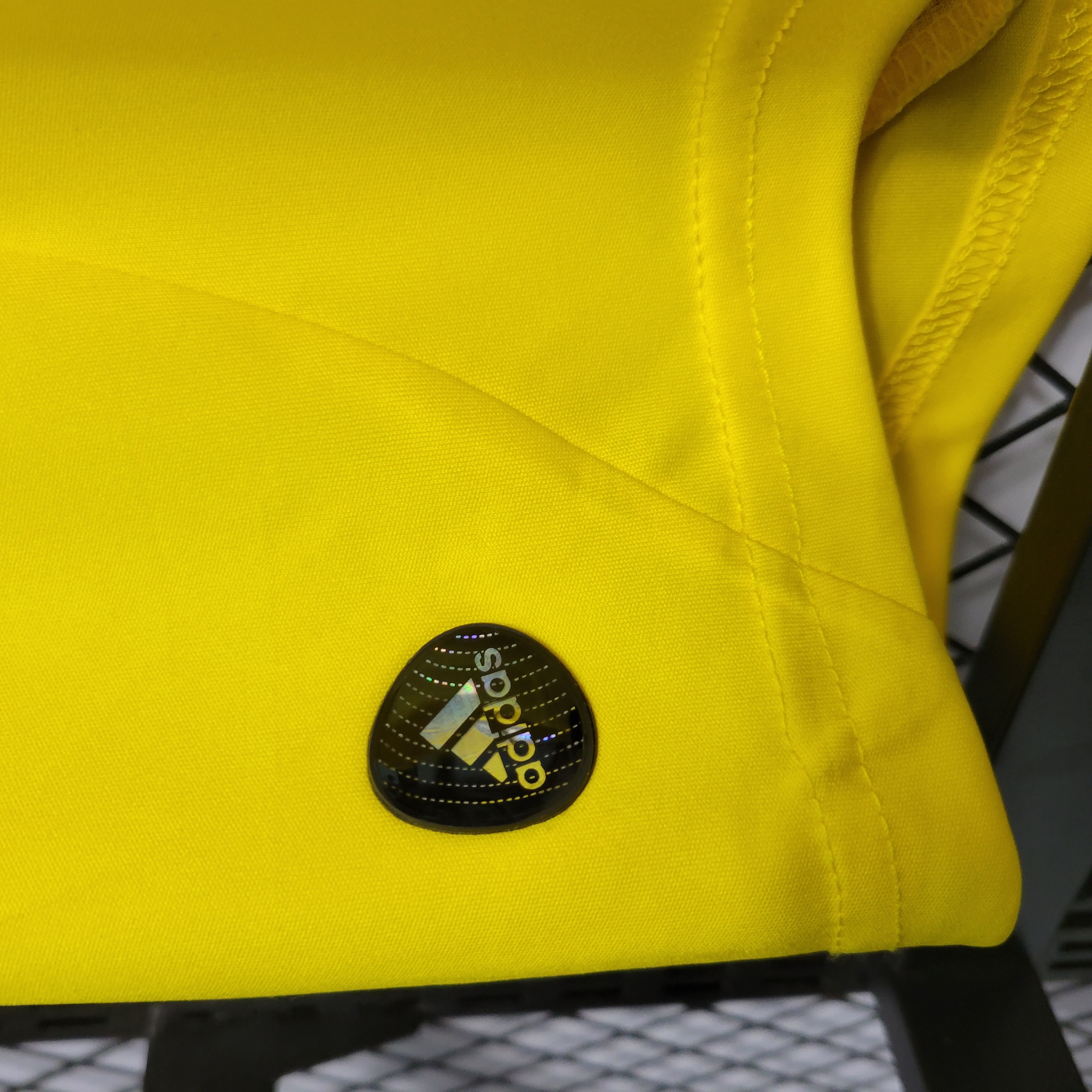 Retro Real Madrid 11-12 Yellow Goalkeeper Jersey - SOCCERDEALSHOP