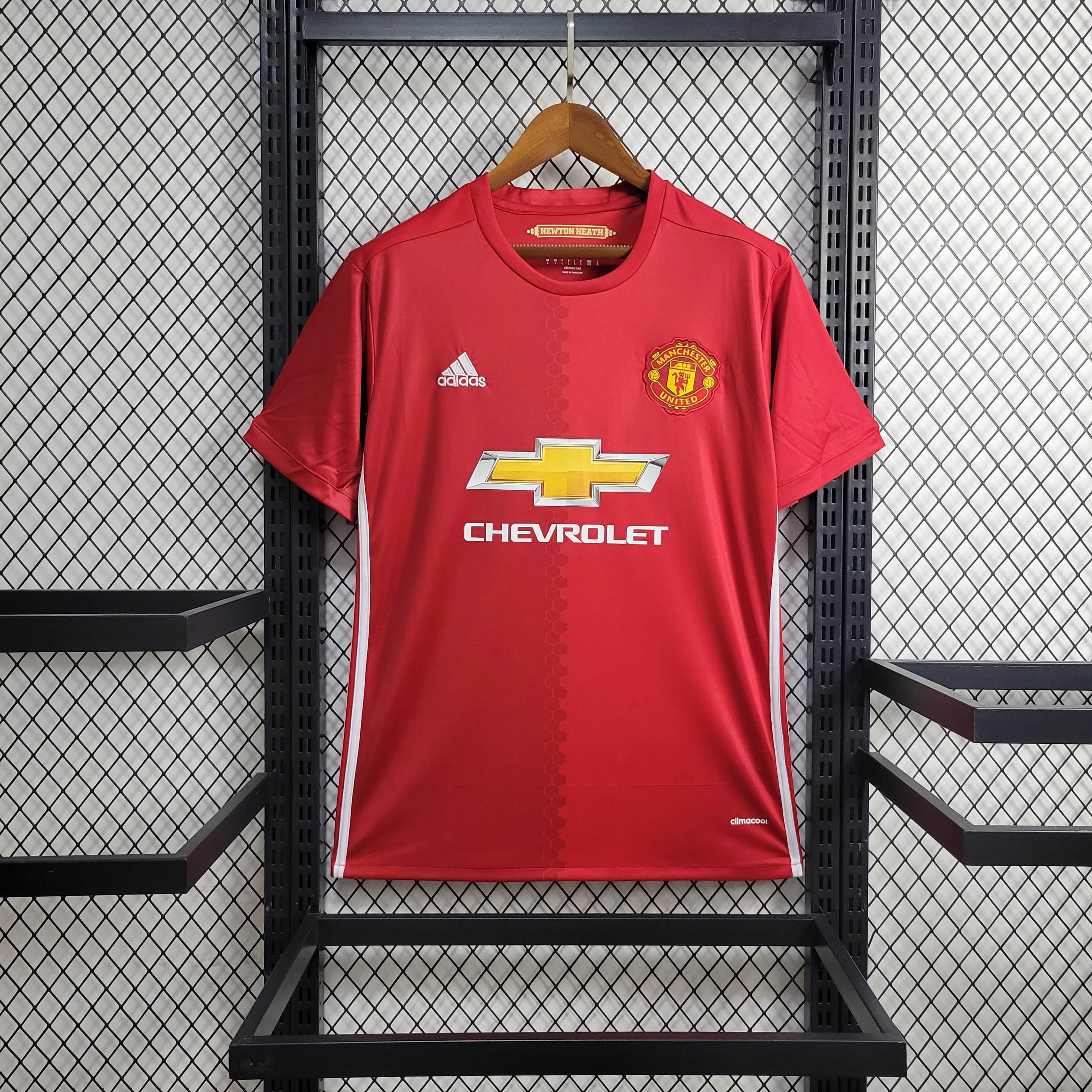 Manchester United Retro 2017-18 Home Jersey - SOCCERDEALSHOP