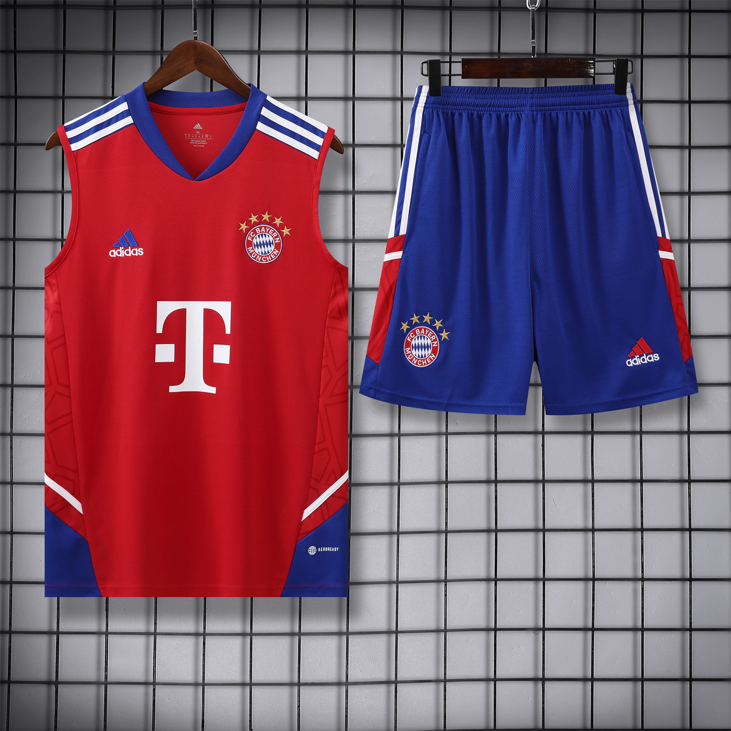 Bayern Munich 23-24 Red BlueTraining Vest Suit - SOCCERDEALSHOP