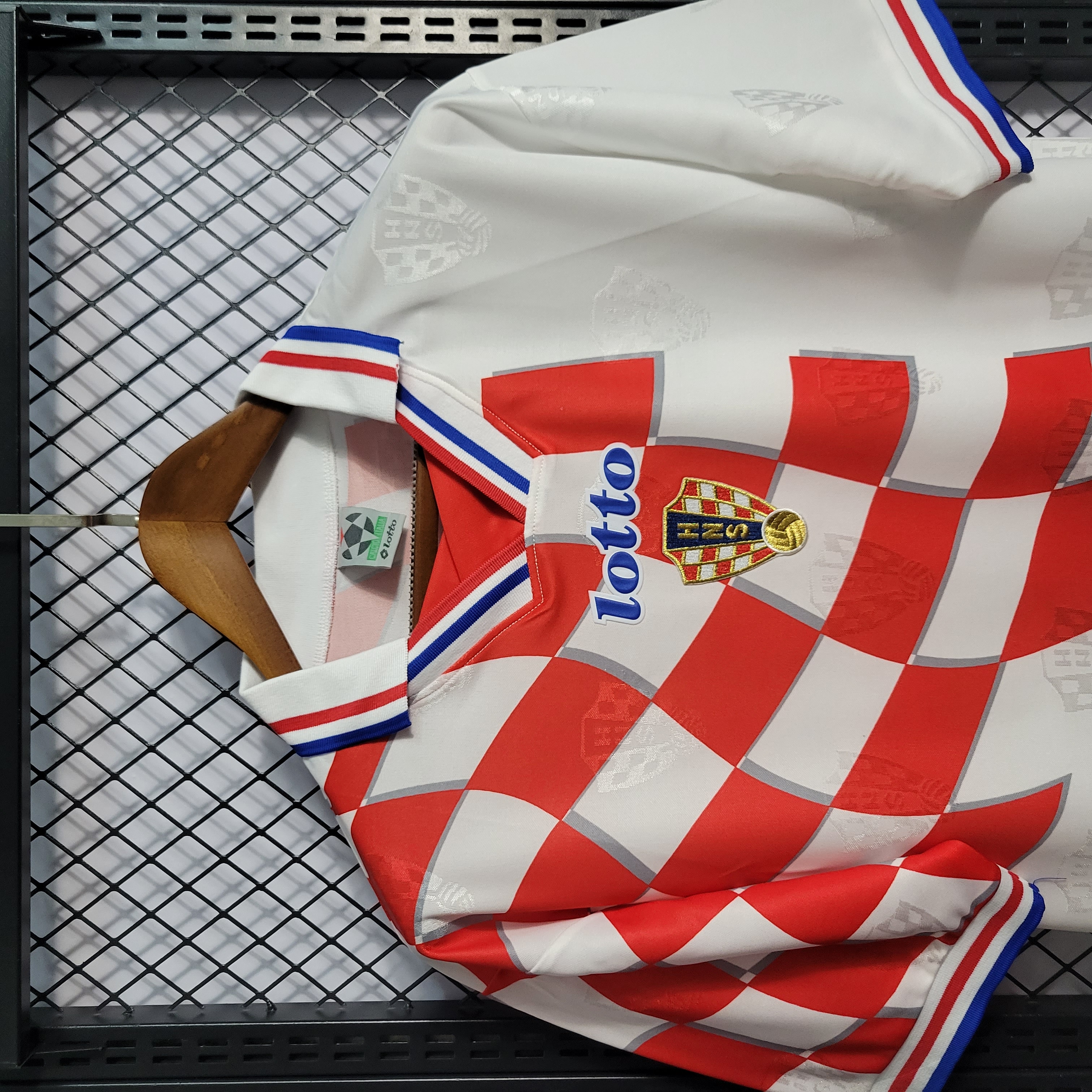 Retro Croatia 1998 Home Stadium Jersey - SOCCERDEALSHOP