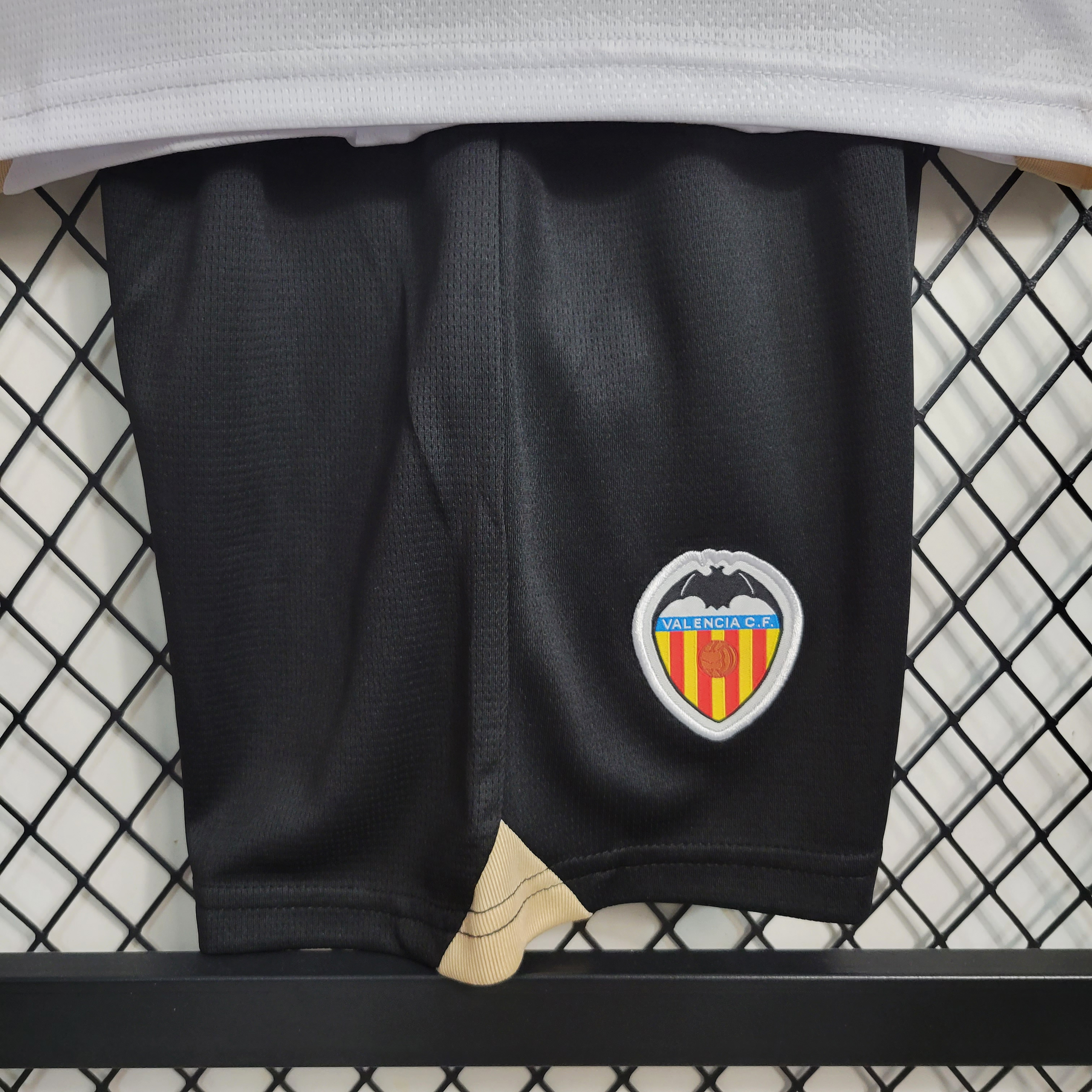 Valencia 23-24 Home Kids Kit - SOCCERDEALSHOP